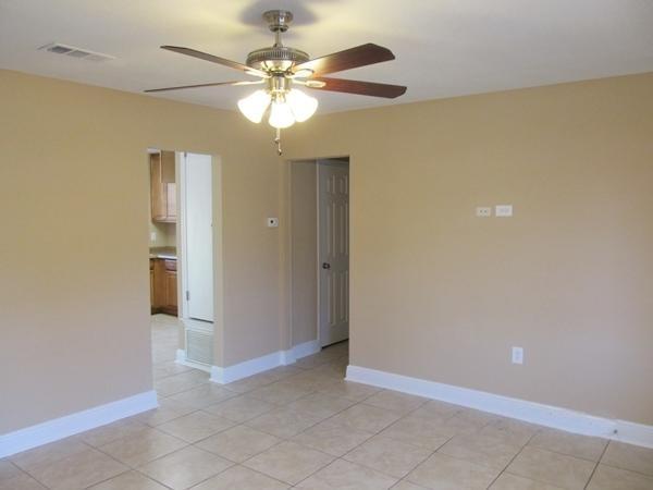 VIKING MANOR PH 1 - Residential