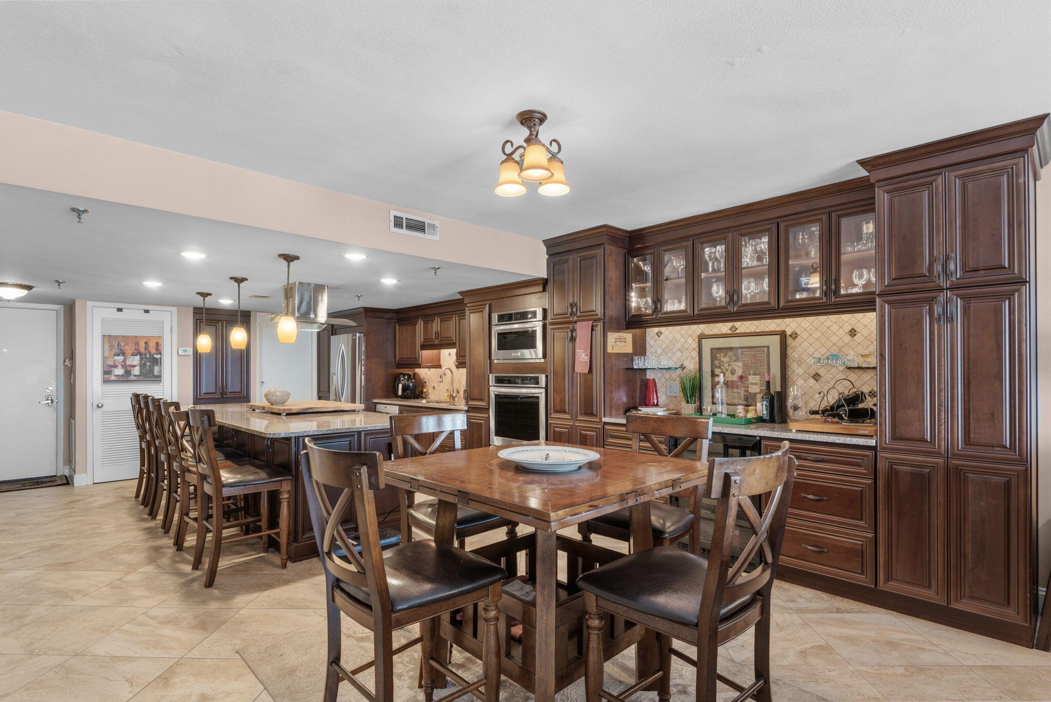 SURF DWELLER CONDO - Residential