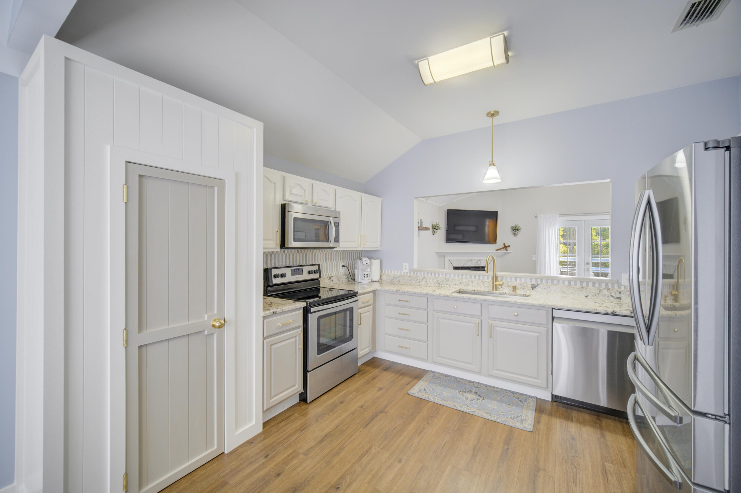 WHITE POINT VILLAGE S/D - Residential