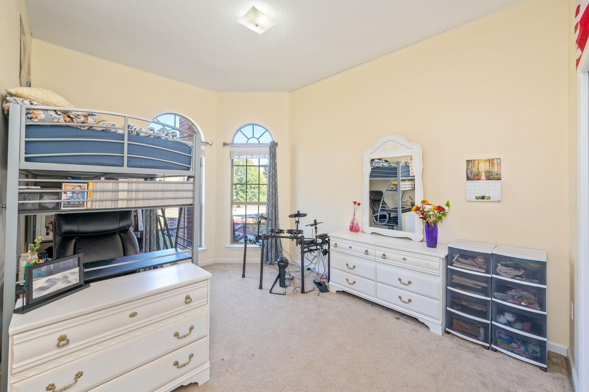 SILVER SPRINGS EST - Residential