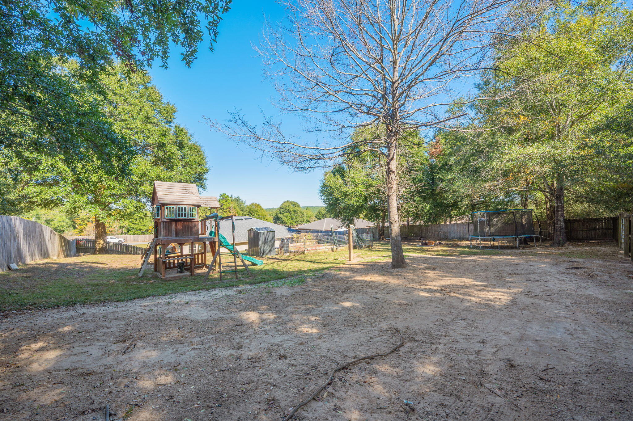 SILVER SPRINGS EST - Residential