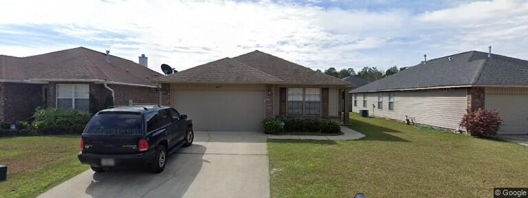 This beautiful 3 bedroom home wont last long. Stunning high ceilings and spacious rooms. Tiled foyer, formal dining room, raised cabinets not to mention beautiful custom blinds throughout. The Master Bath has a double vanity, garden tub, separate walk-in shower, and acrylic block window, for lots of light! A great home in a convenient location!