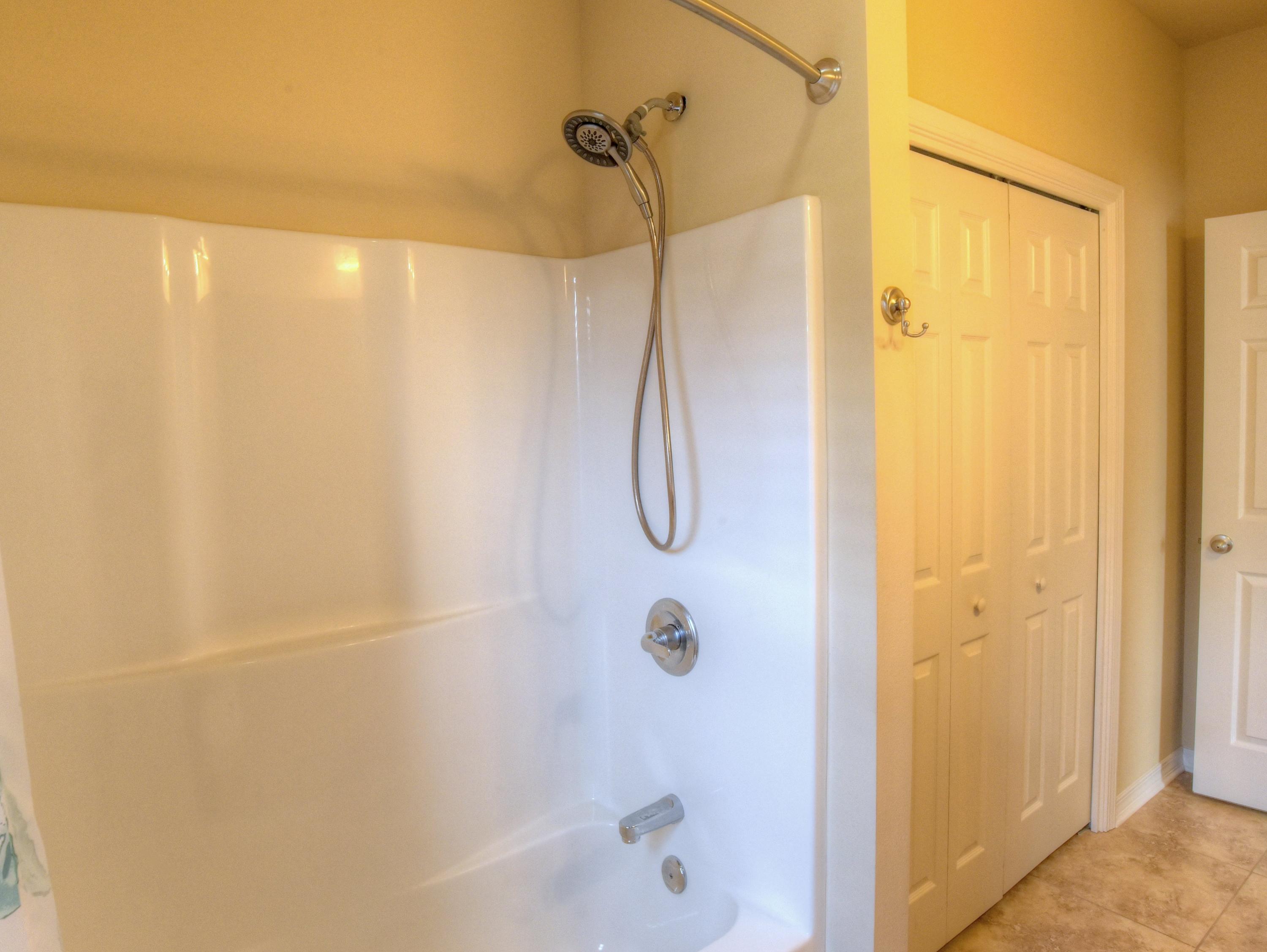 DOROTHY BOWEN ESTATES - Residential