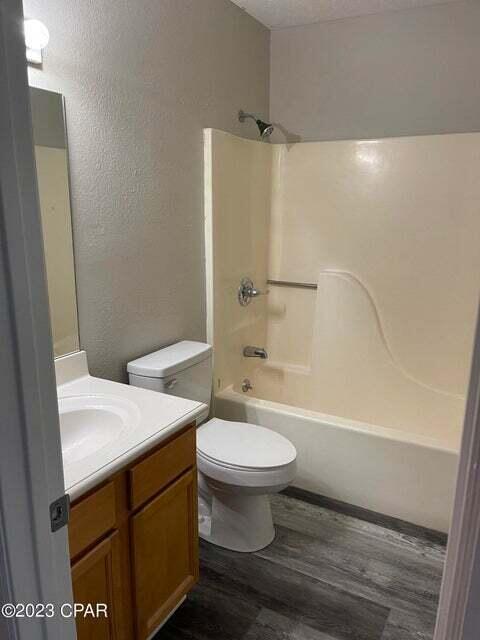 LYNN HAVEN - Residential