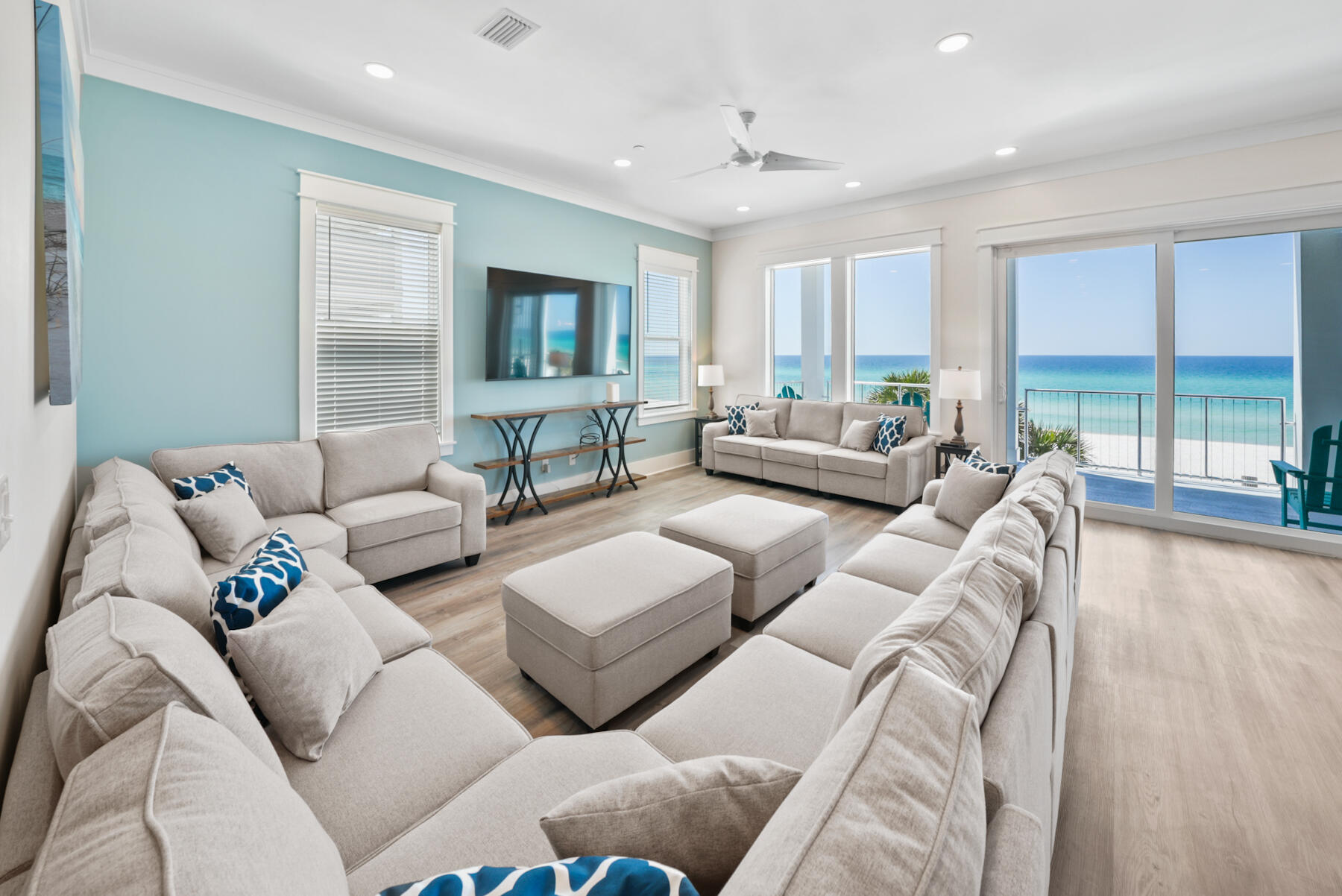 LAGUNA BEACH - Residential