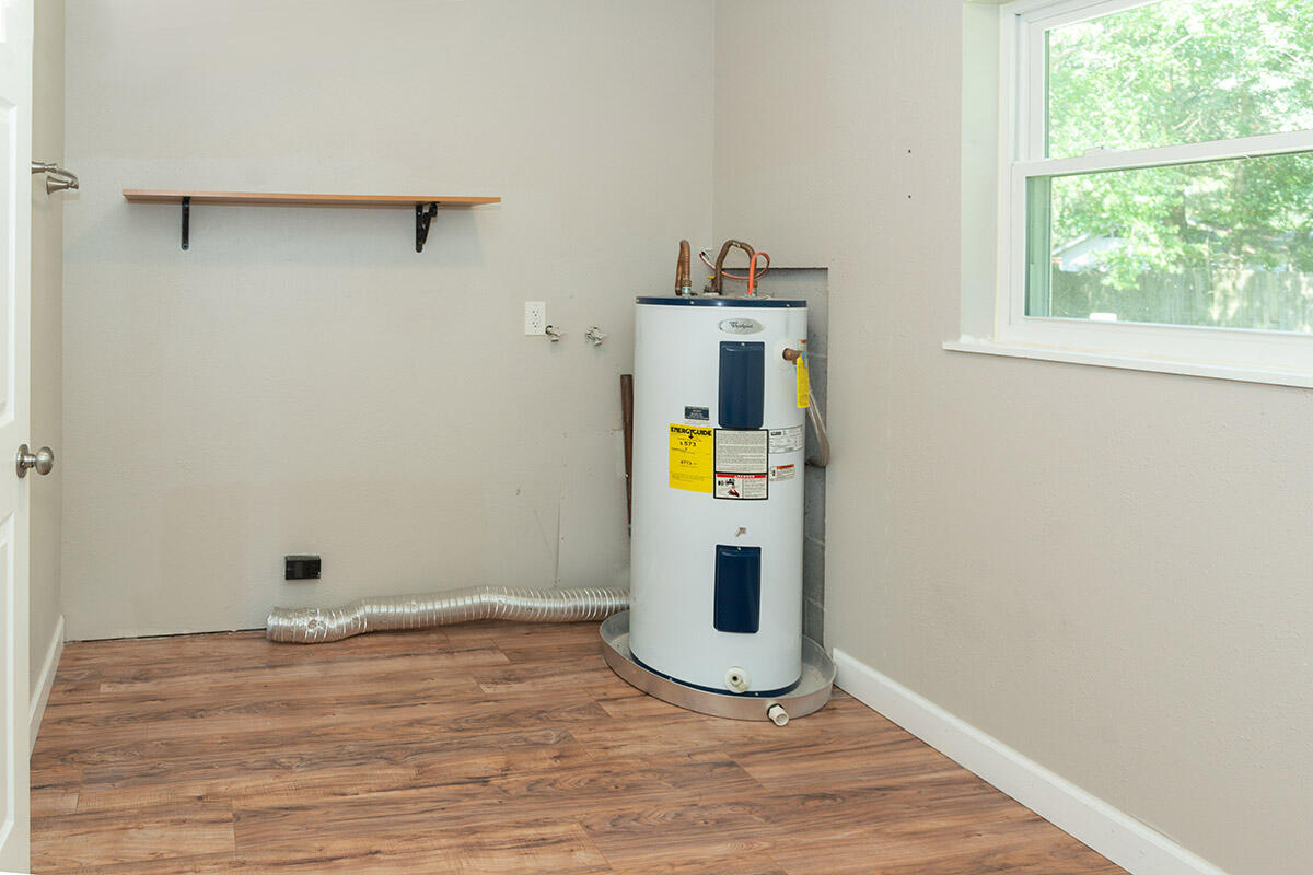 MUNICIPAL S/D 1ST ADDN - Residential Lease