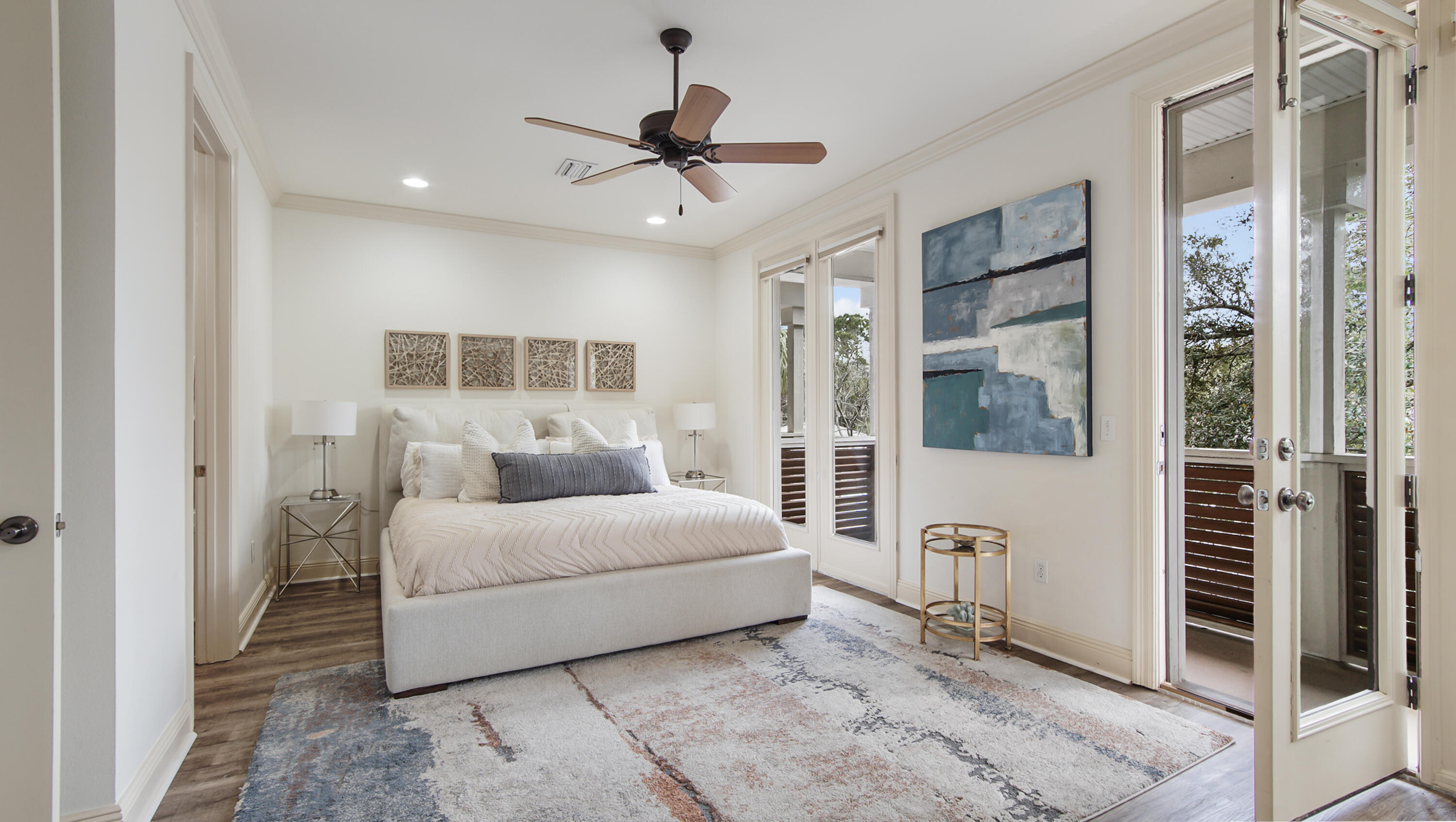 GULF PLACE - Residential