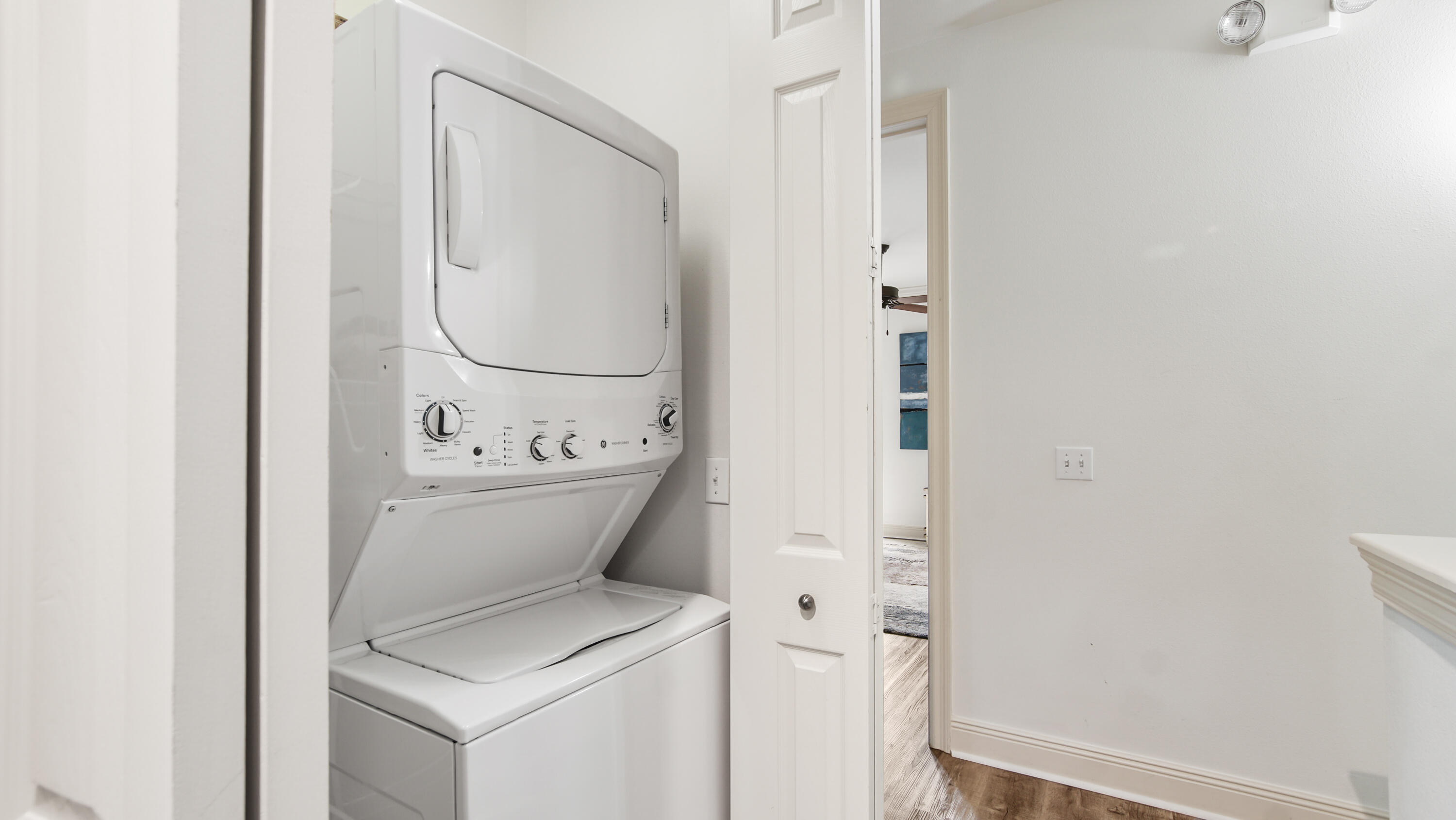 GULF PLACE - Residential