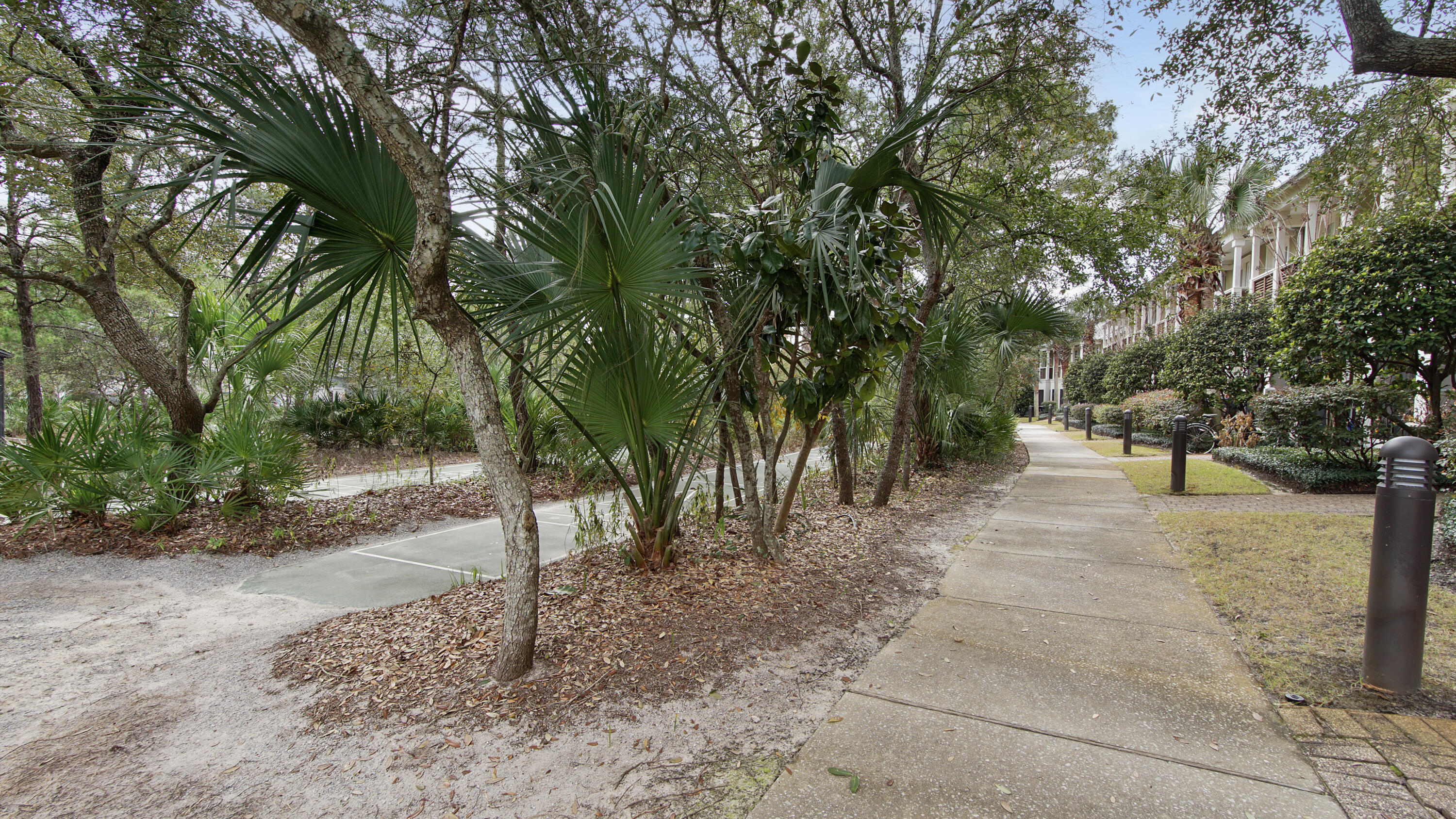 GULF PLACE - Residential