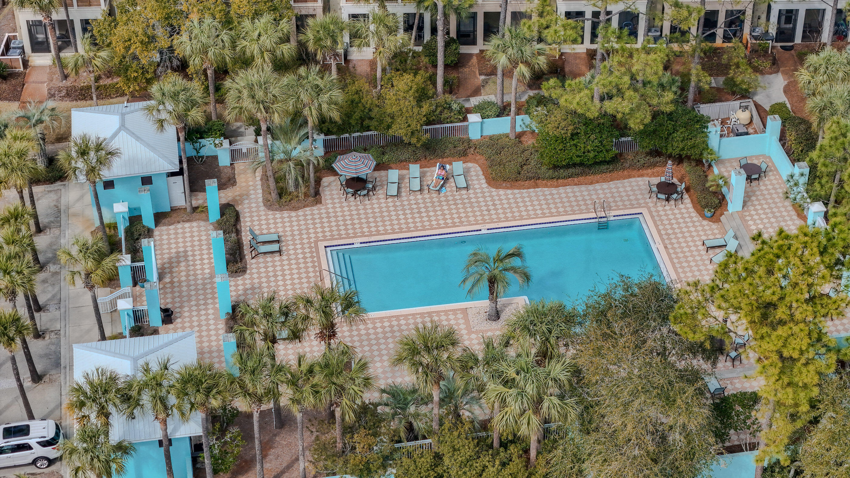 GULF PLACE - Residential