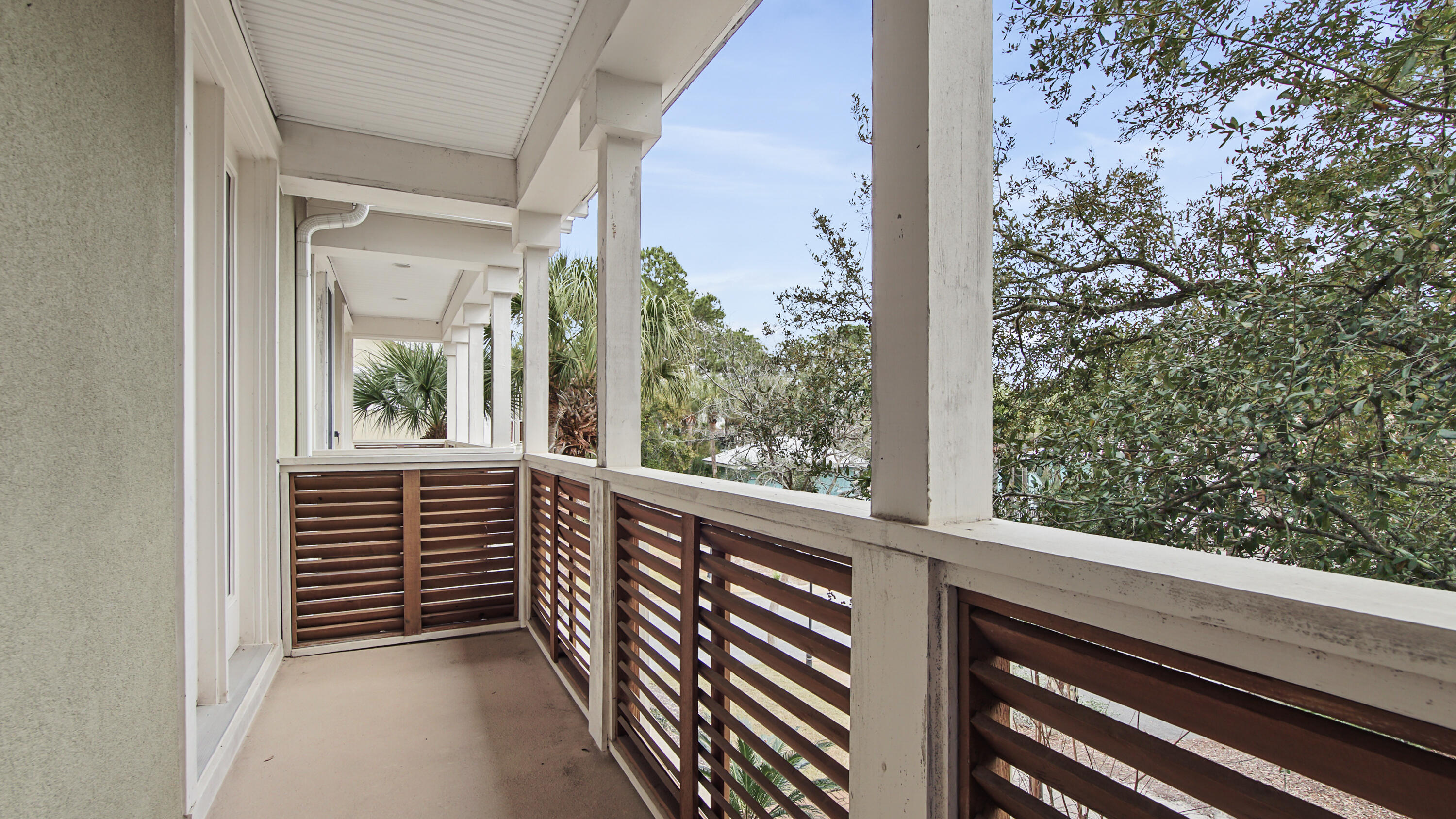 GULF PLACE - Residential