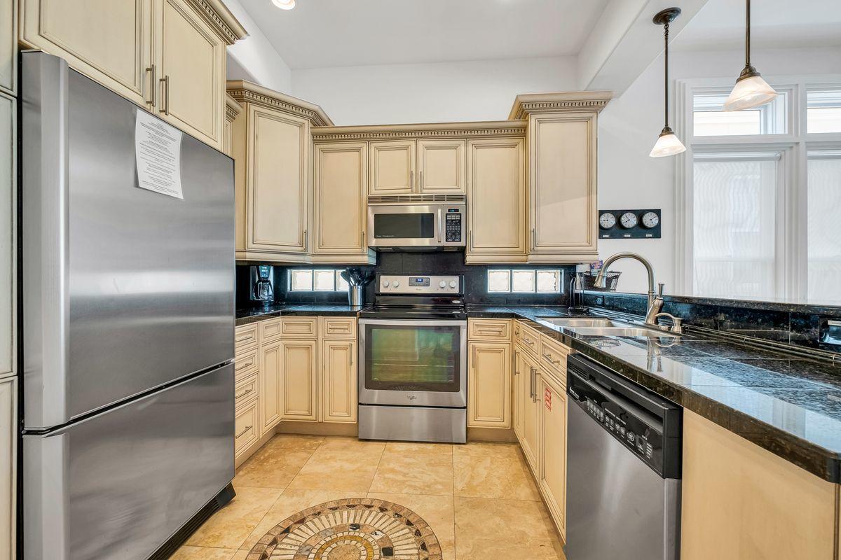 DESTINY BY THE SEA - Residential