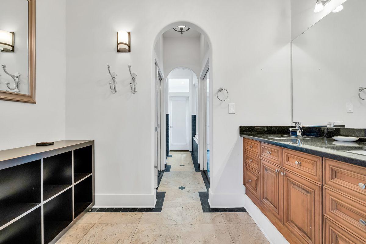 DESTINY BY THE SEA - Residential