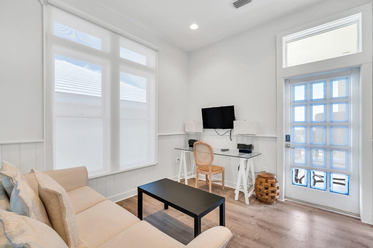 DESTINY BY THE SEA - Residential