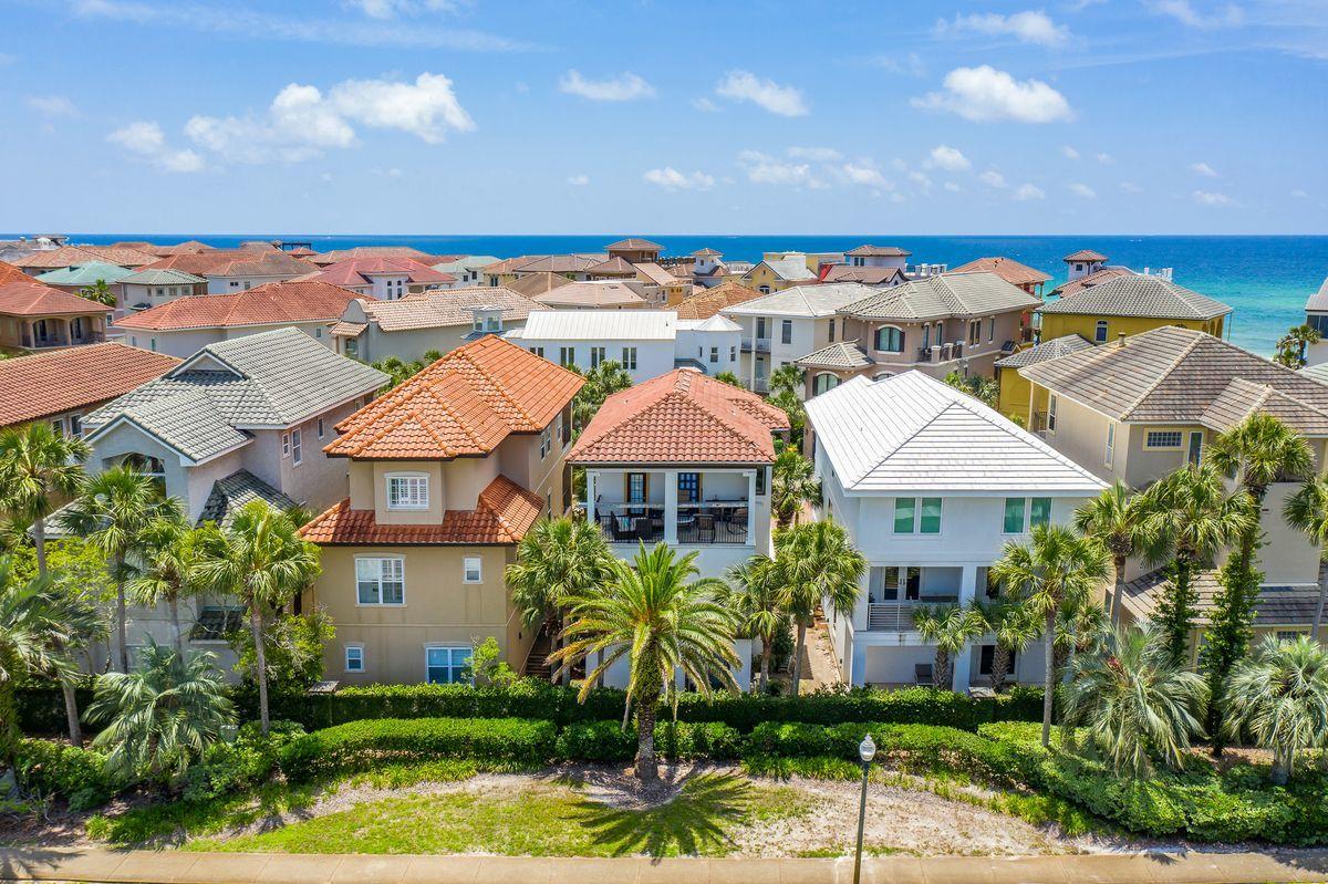 DESTINY BY THE SEA - Residential