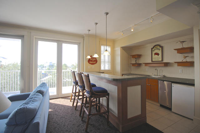 OBSERVATION POINT - Residential