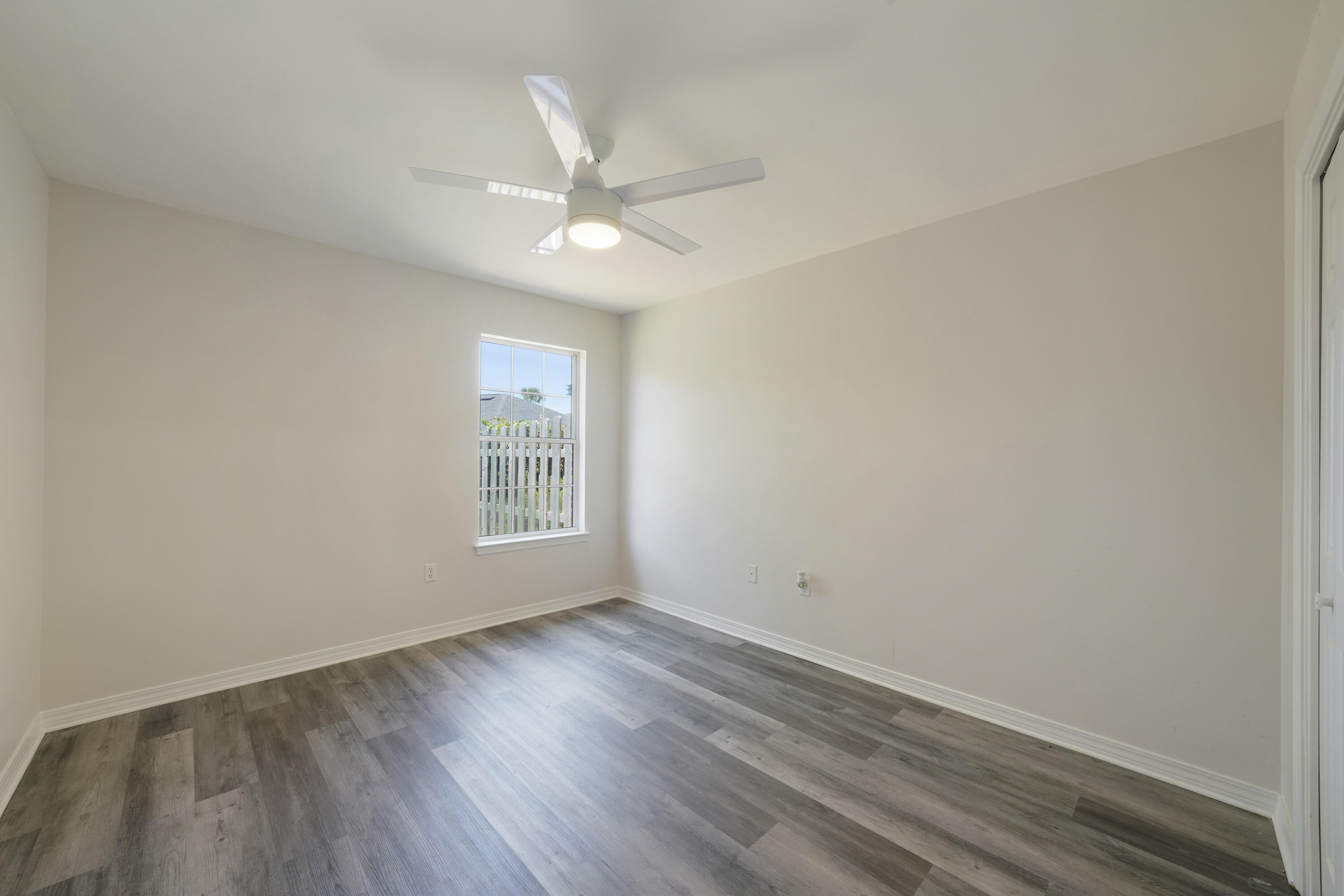 BAYSIDE - Residential