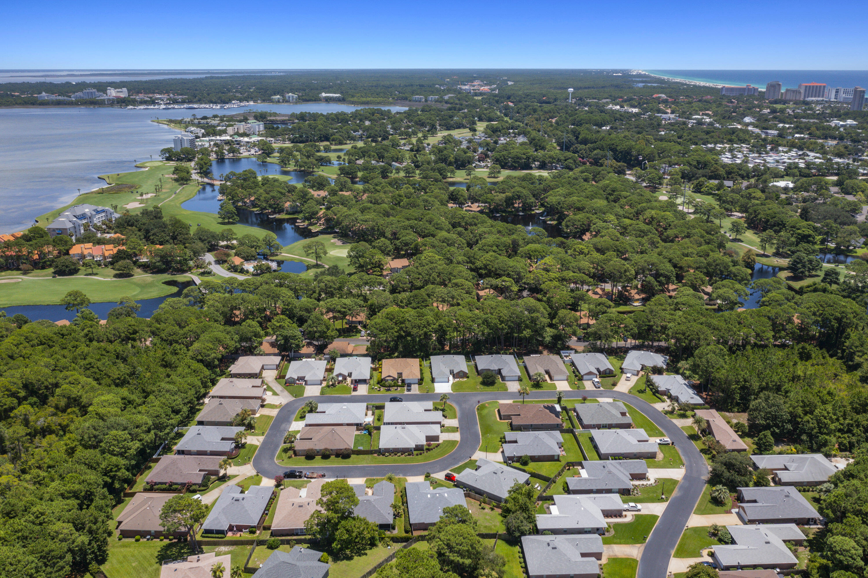 BAYSIDE - Residential