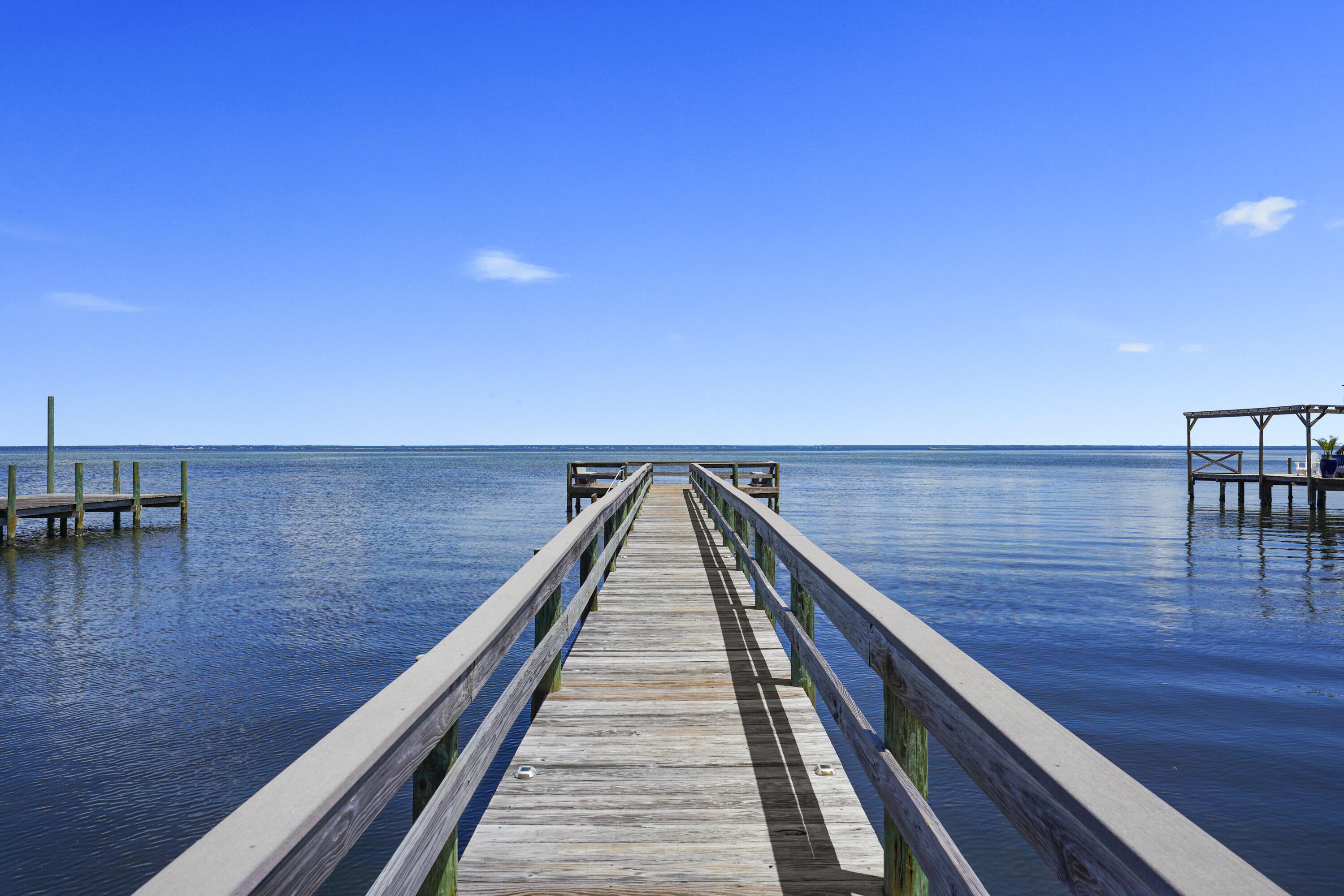 BAYSIDE - Residential