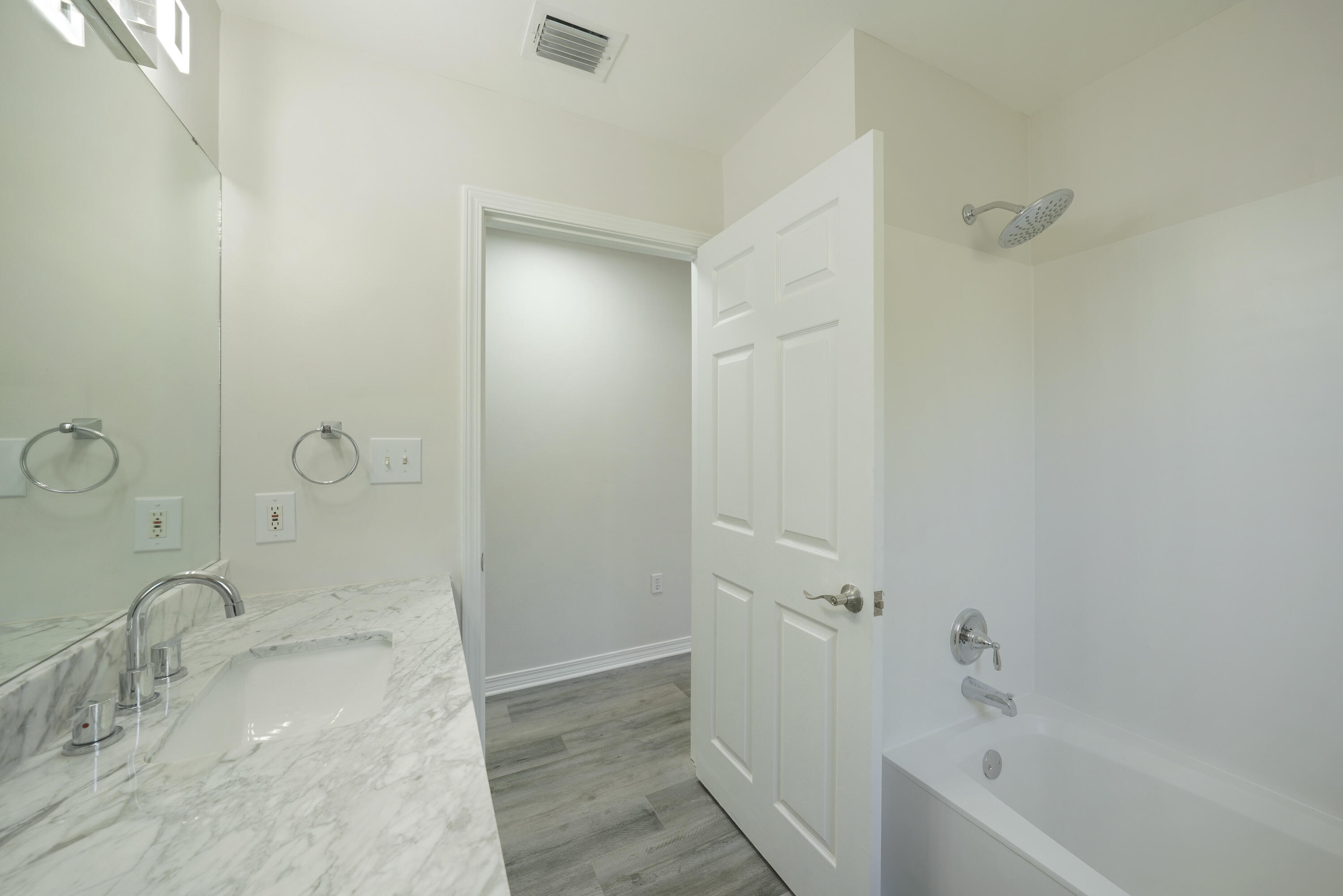 BAYSIDE - Residential