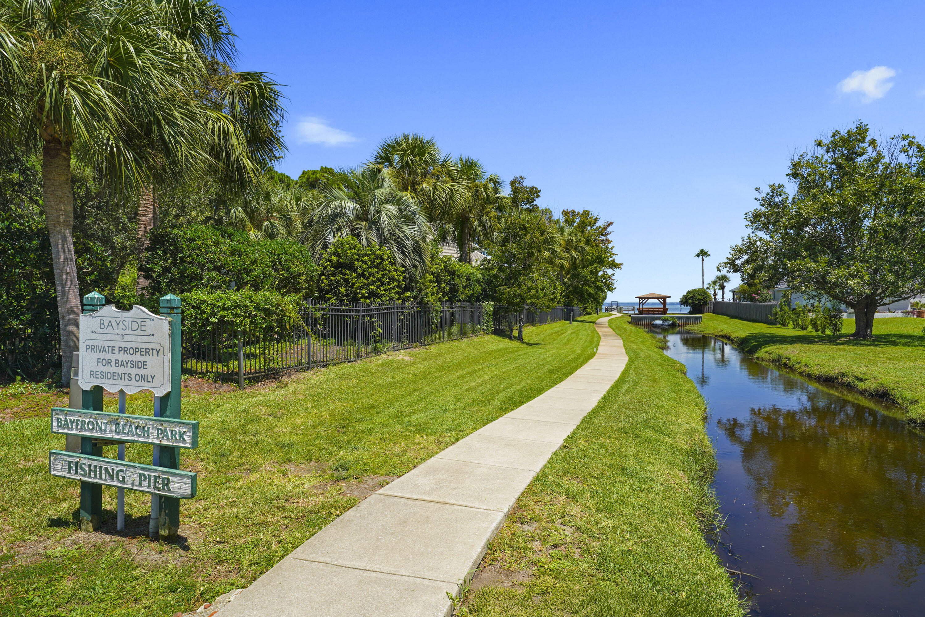 BAYSIDE - Residential