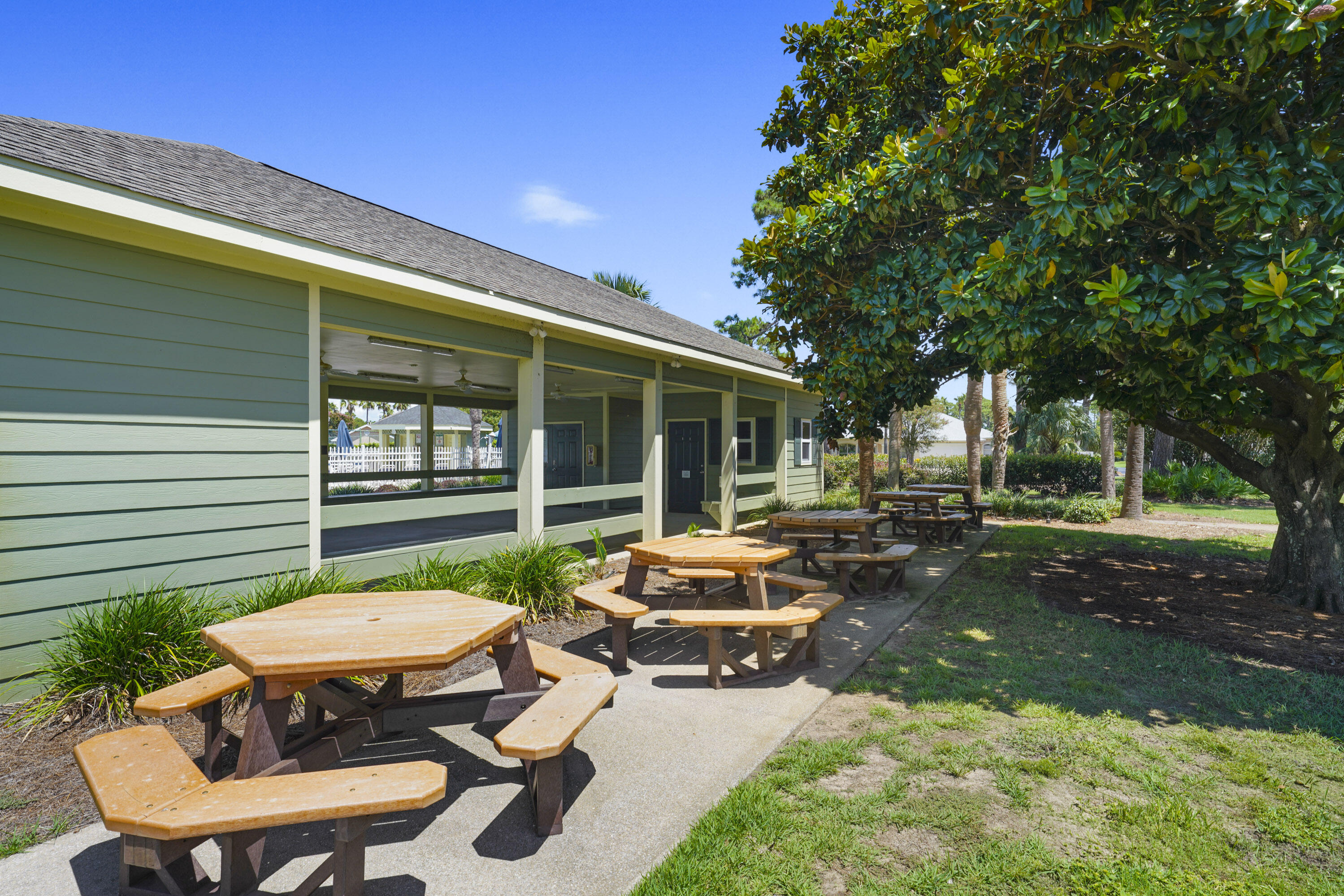 BAYSIDE - Residential