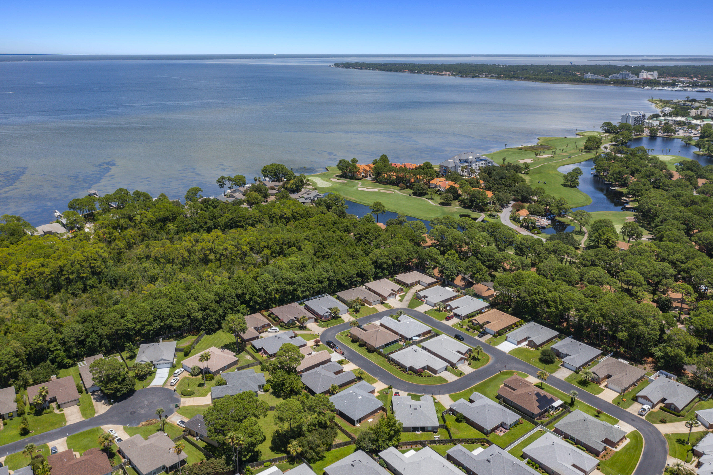 BAYSIDE - Residential