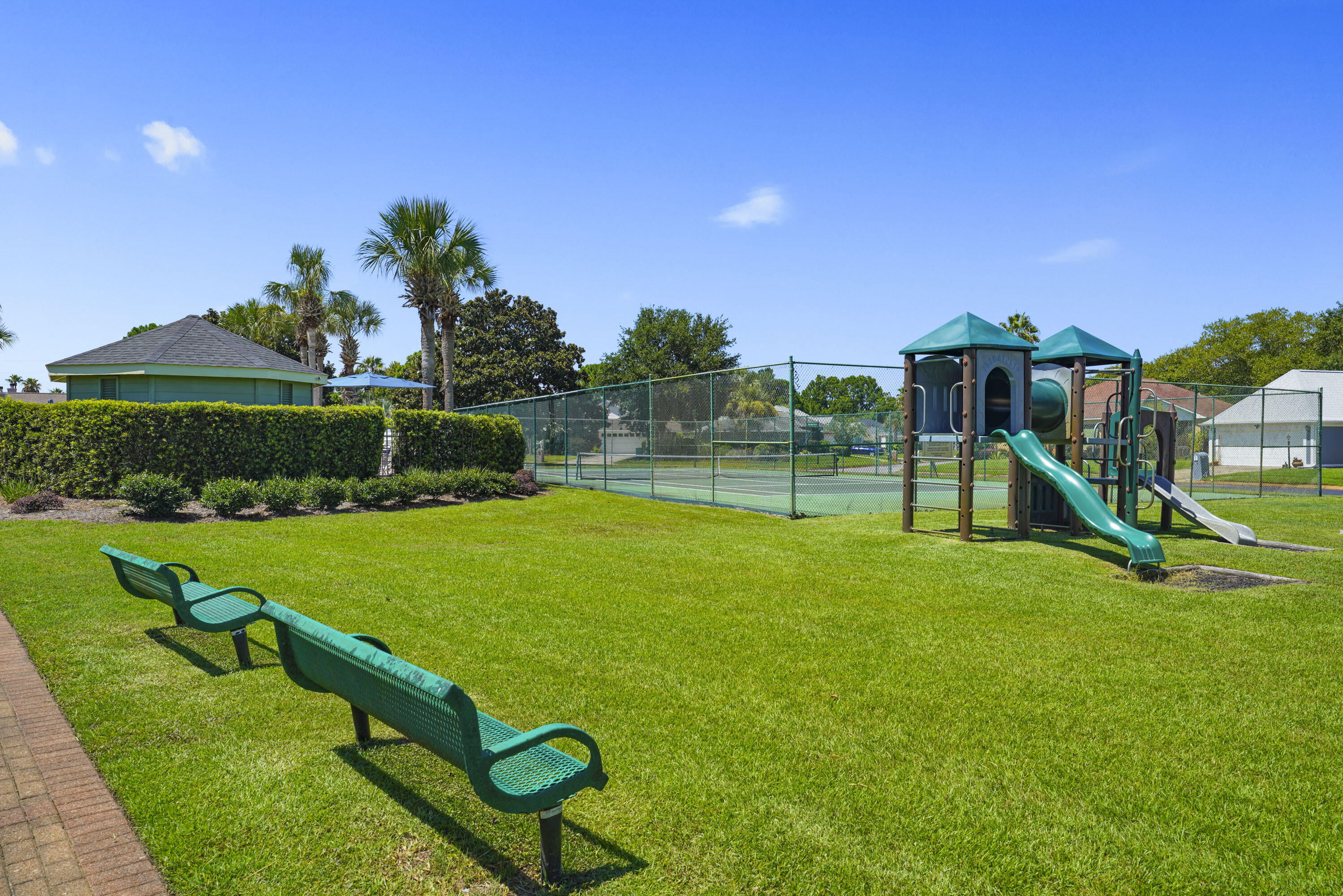 BAYSIDE - Residential