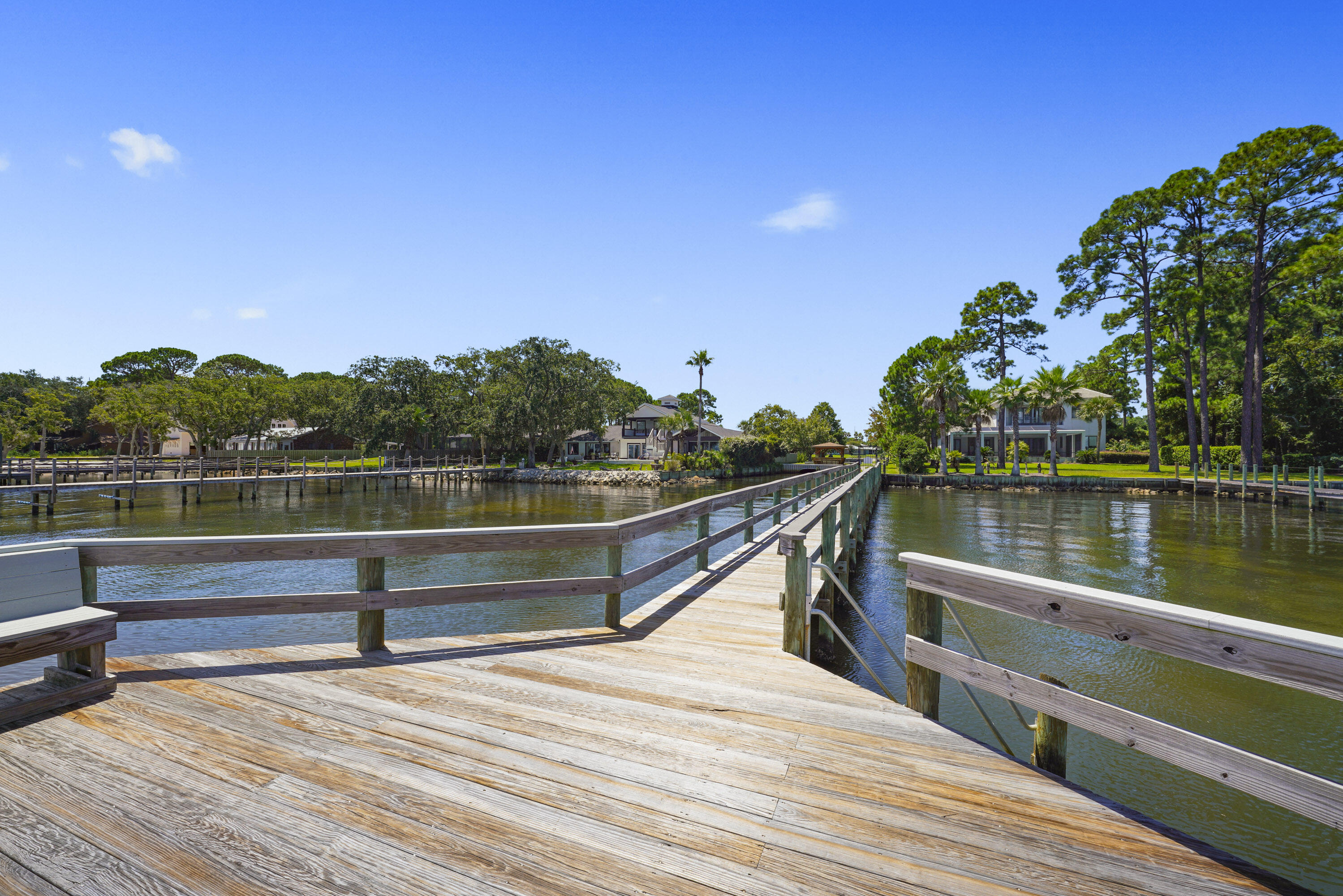 BAYSIDE - Residential