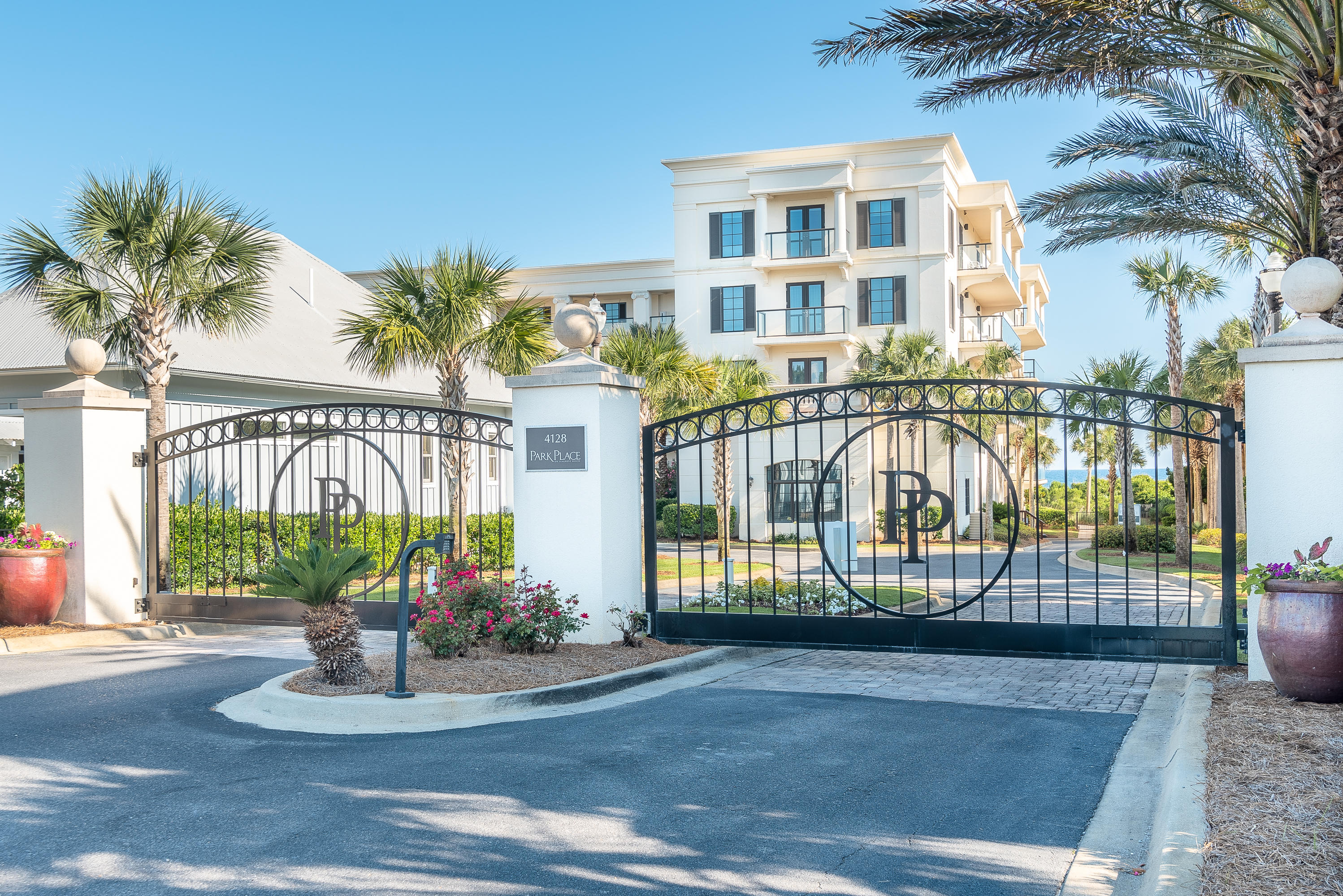 PARK PLACE ON SEAGROVE BEACH - Residential