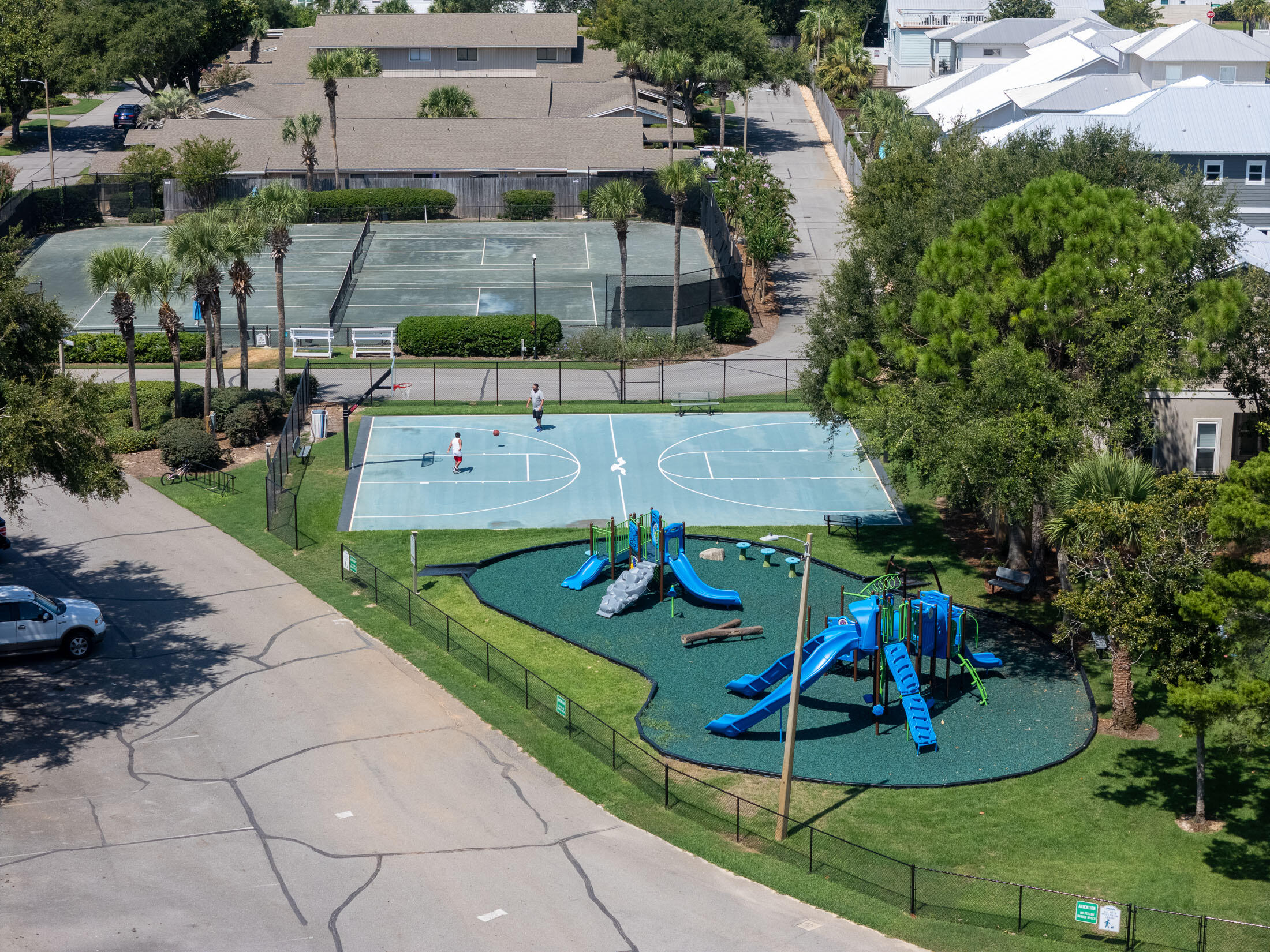 SEASCAPE CONDO GARDEN VILLA - Residential
