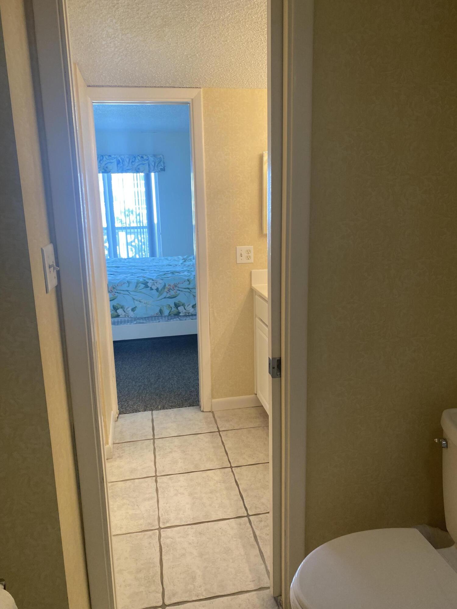 EL MATADOR CONDO - Residential