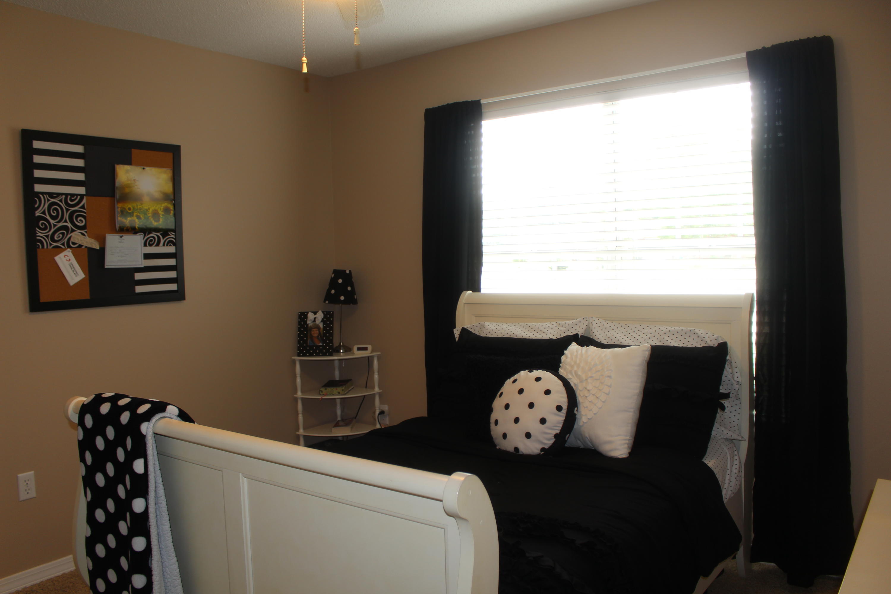 DEER VALLEY ESTATES - Residential