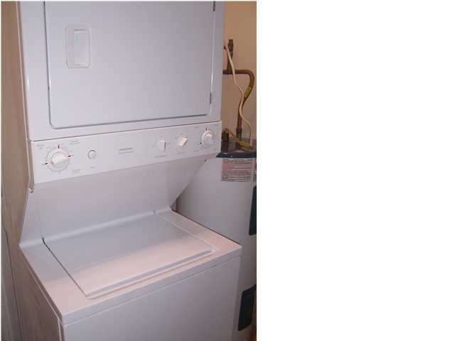 THE OAKS AT NICEVILLE PH I - Residential Lease