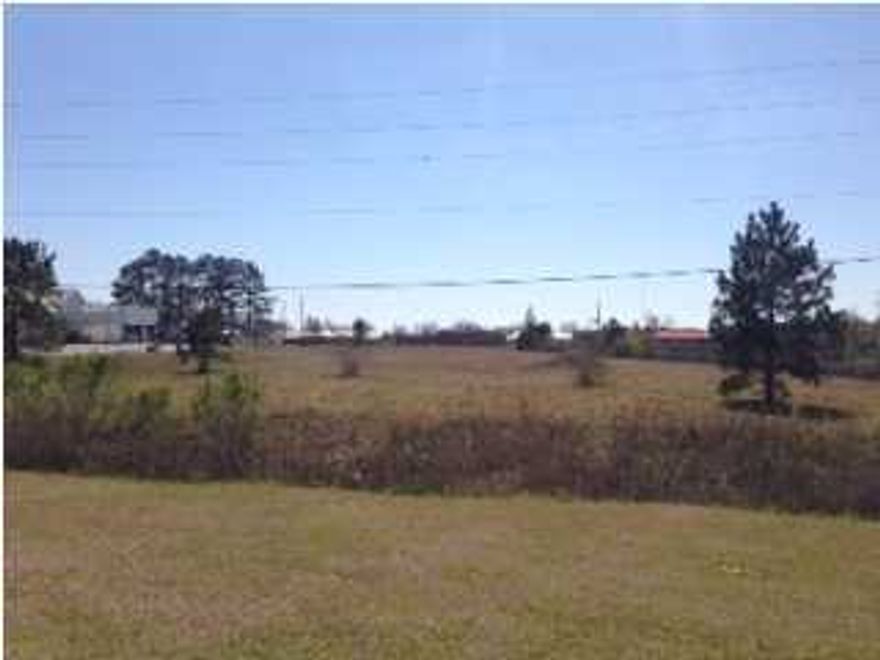 Very nice commercial parcel, suitable for many businesses. Lot dimensions taken from the property appraiser website. Buyer to verify all lot measurements and do their own due diligence as to suitability of the property