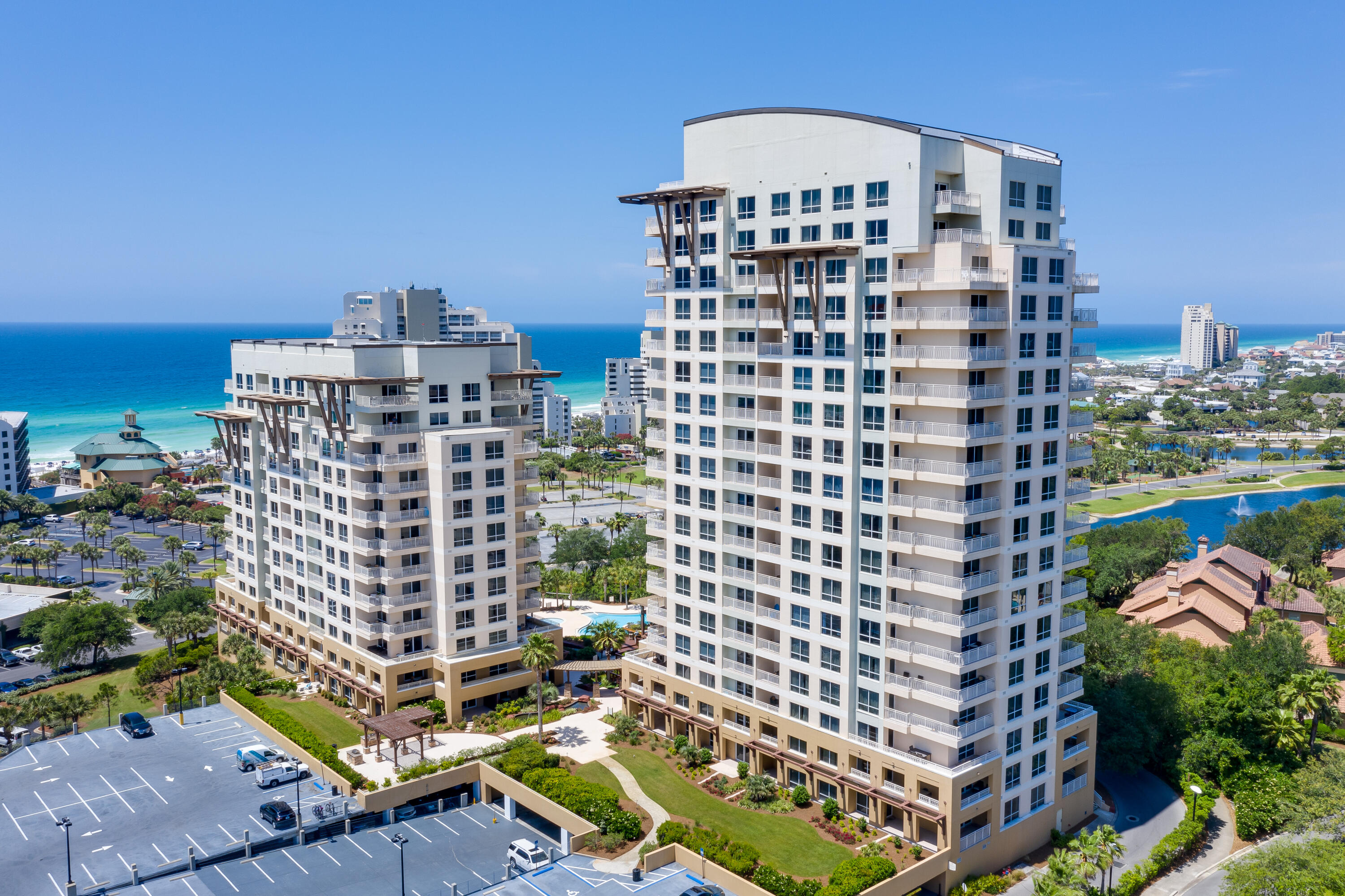 LUAU I - Residential