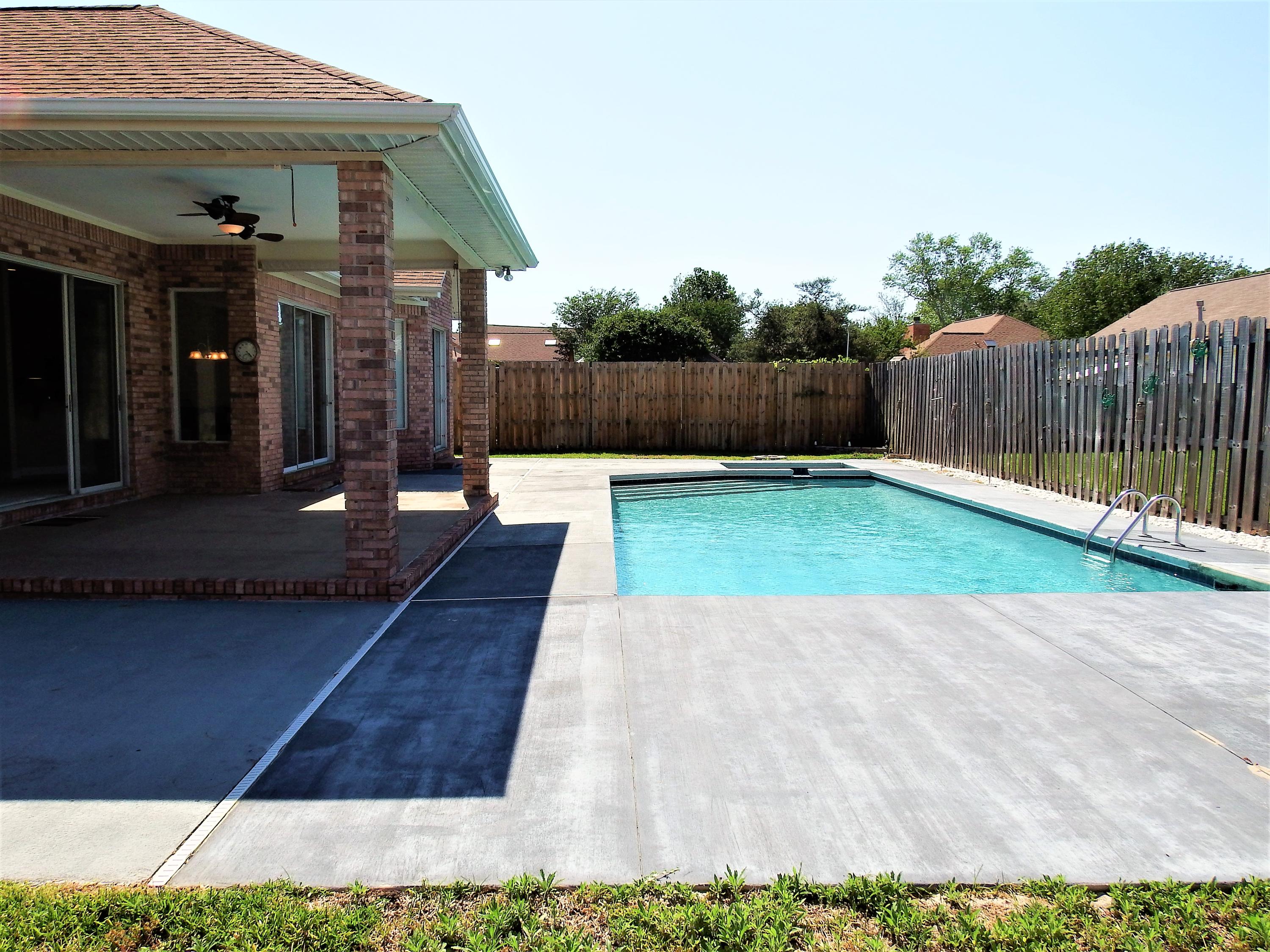 Emerald Pointe Plat Ii - Residential