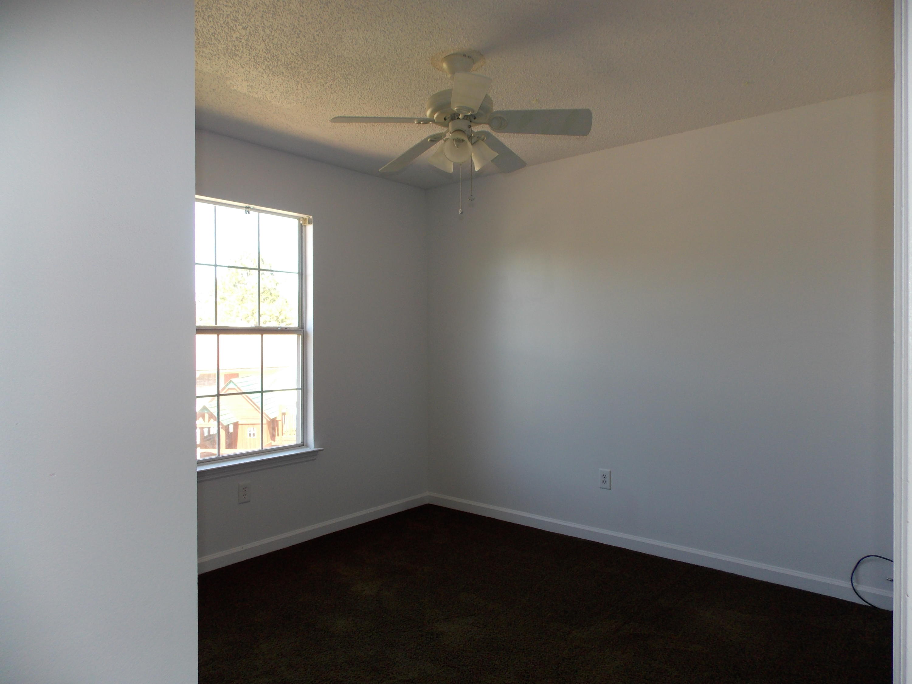 HOLLYROD PARK - Residential