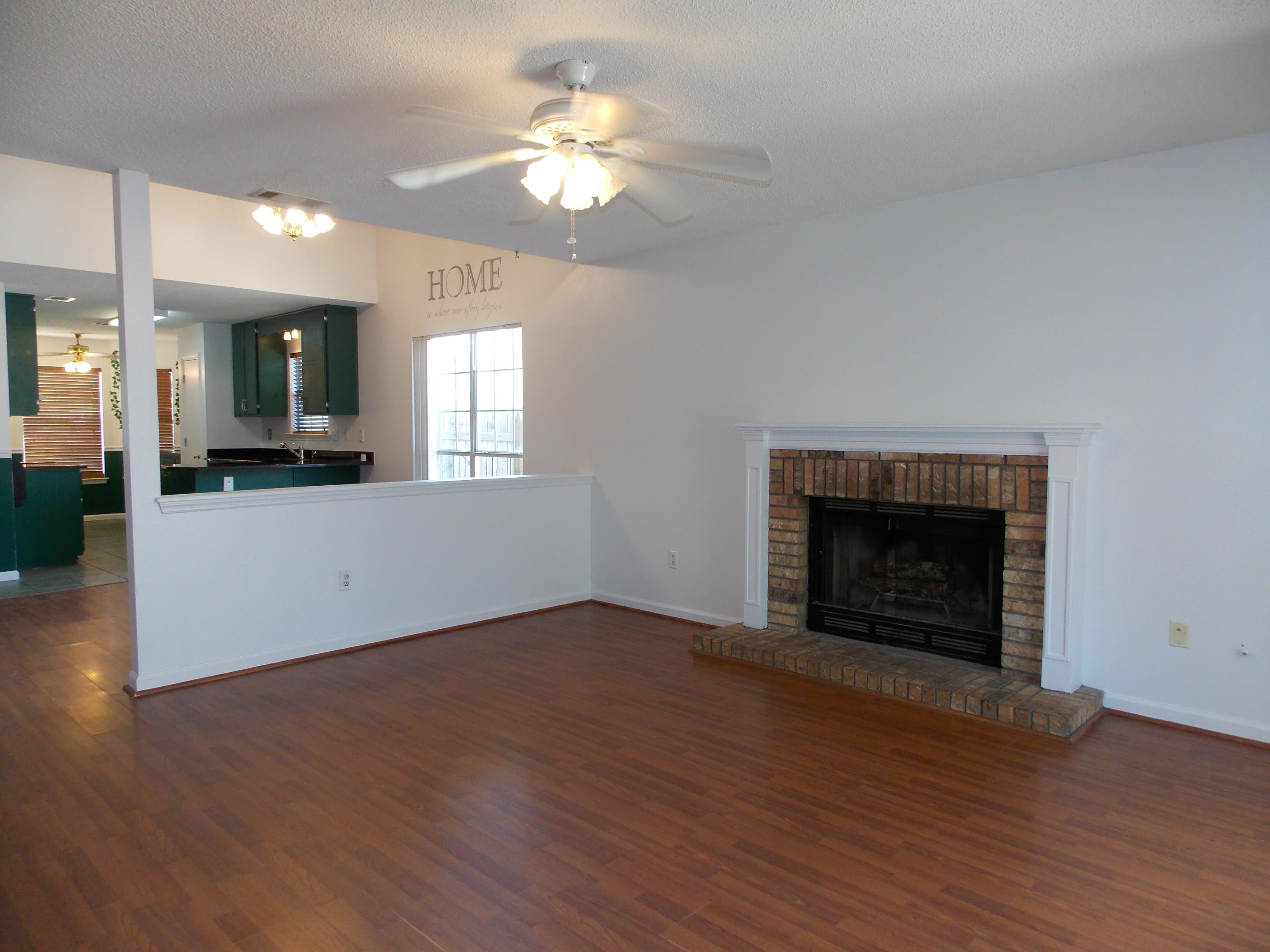 HOLLYROD PARK - Residential