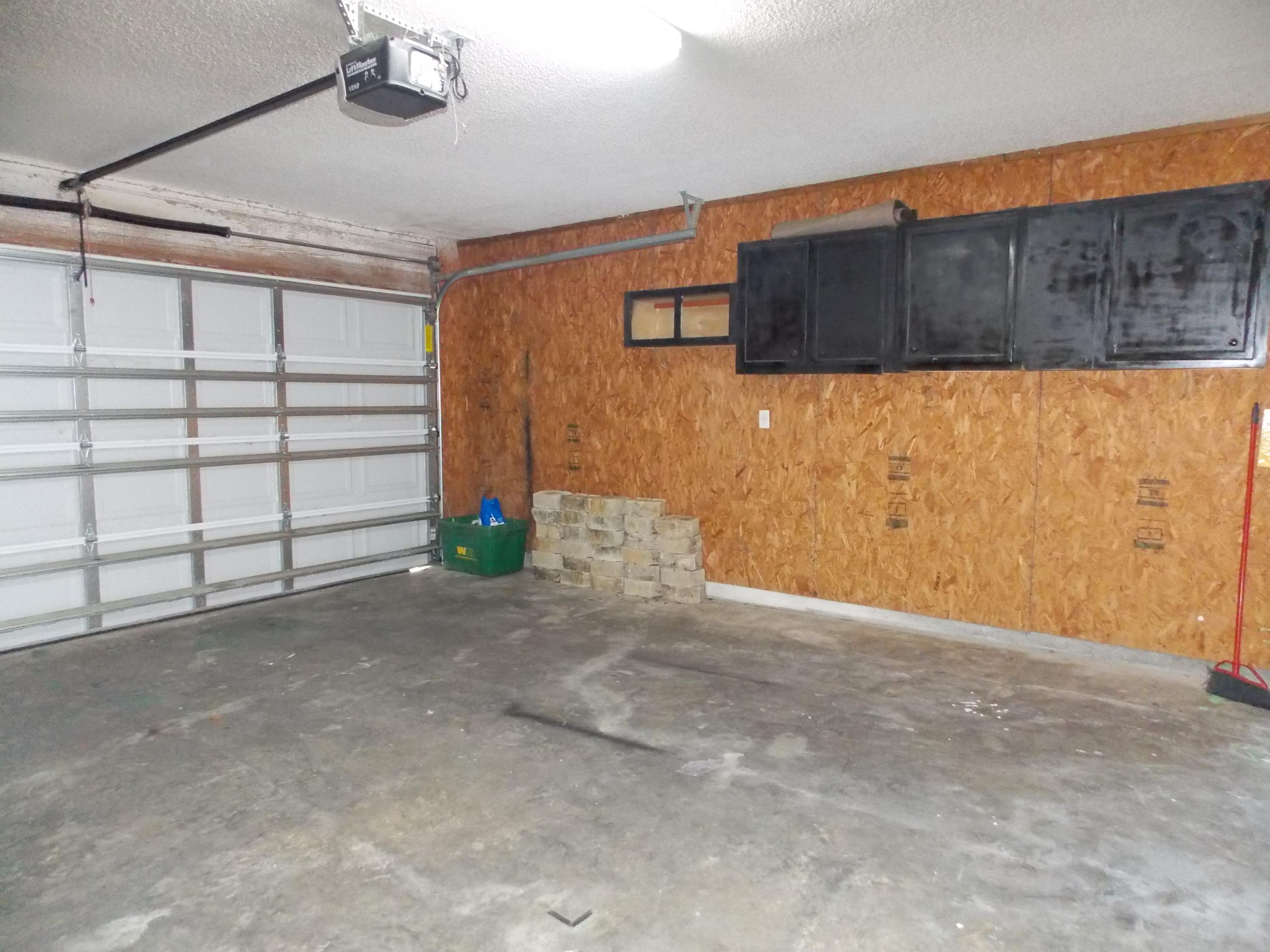 HOLLYROD PARK - Residential