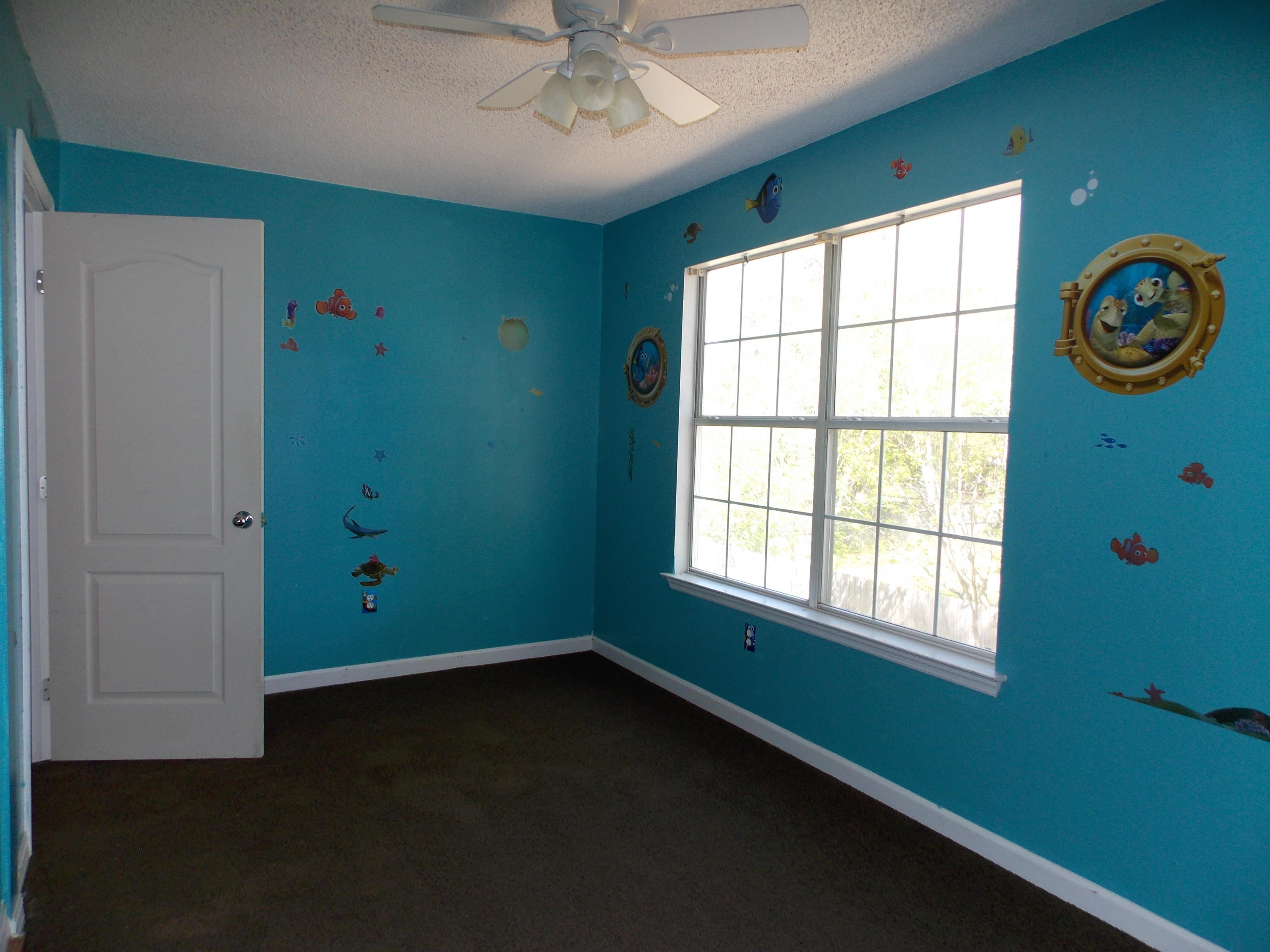 HOLLYROD PARK - Residential