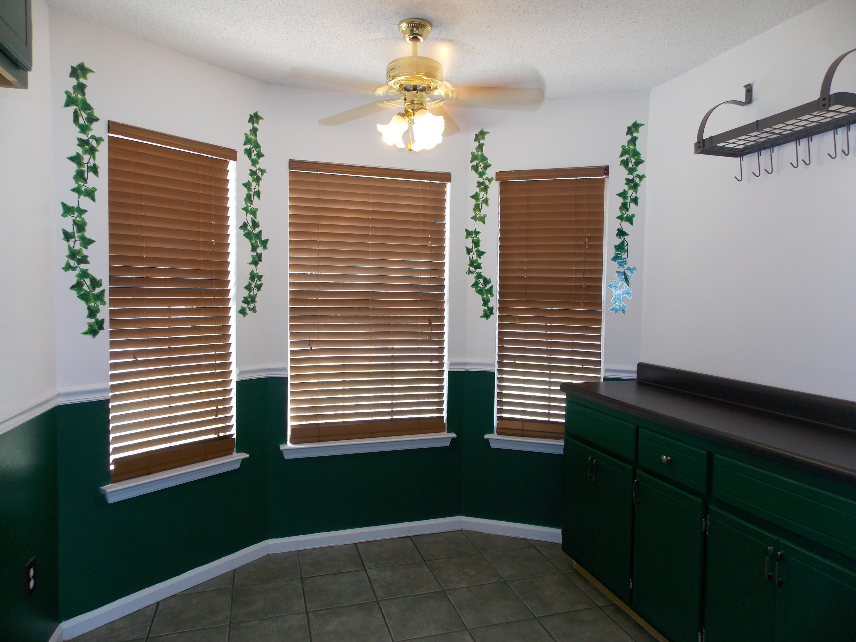 HOLLYROD PARK - Residential