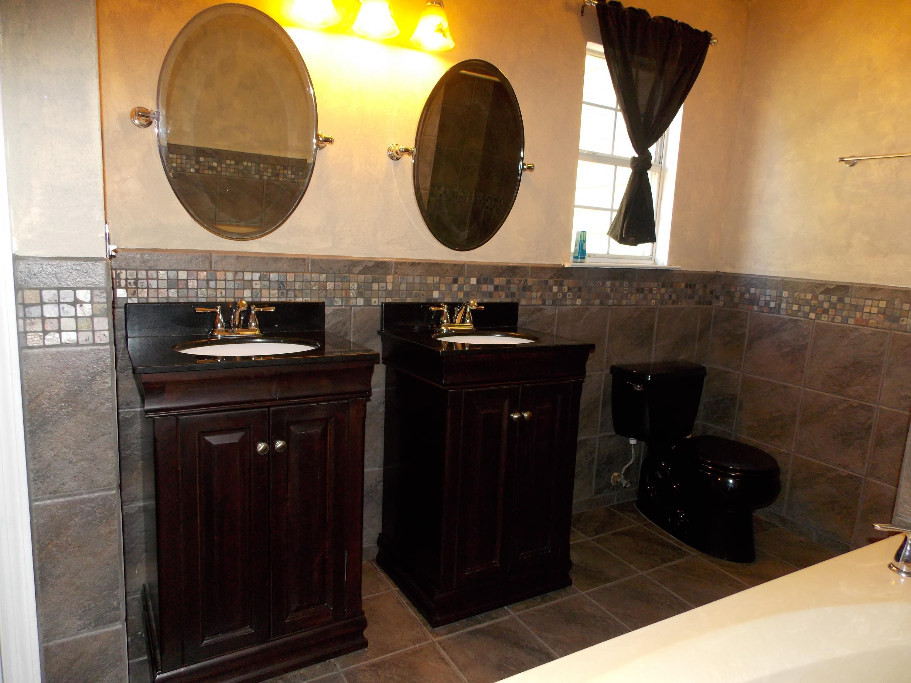 HOLLYROD PARK - Residential