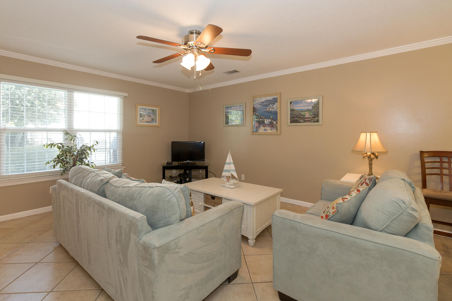 WOODLAND SHORES T/H PH 5 - Residential