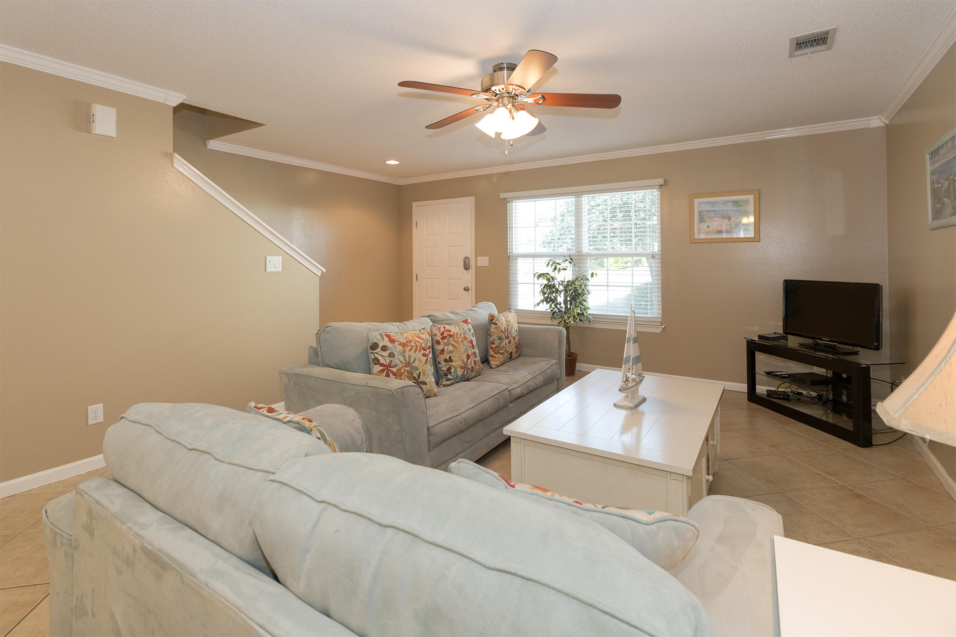 WOODLAND SHORES T/H PH 5 - Residential