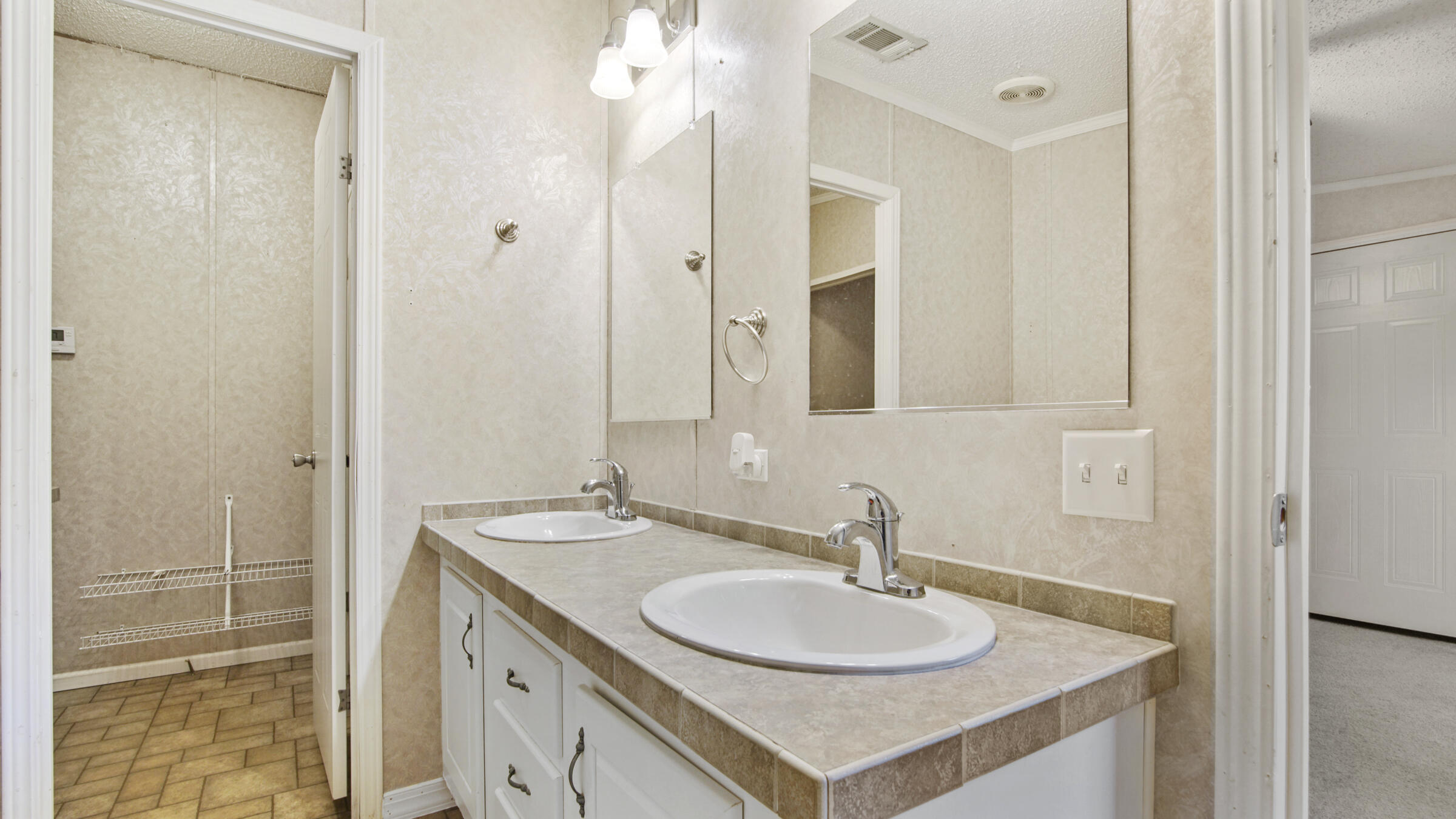 JUNIPER LAKE UNREC - Residential