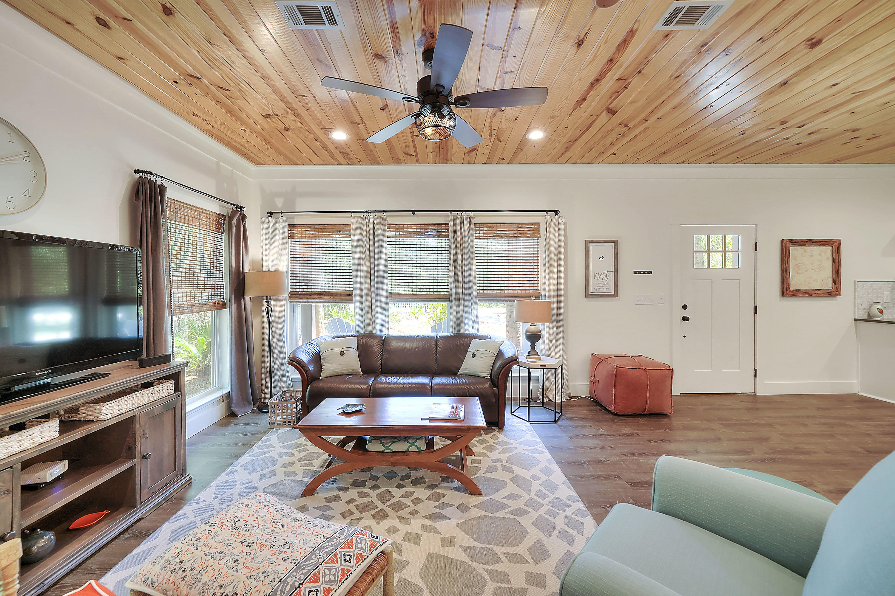 LAKE SHORE ESTATES - Residential