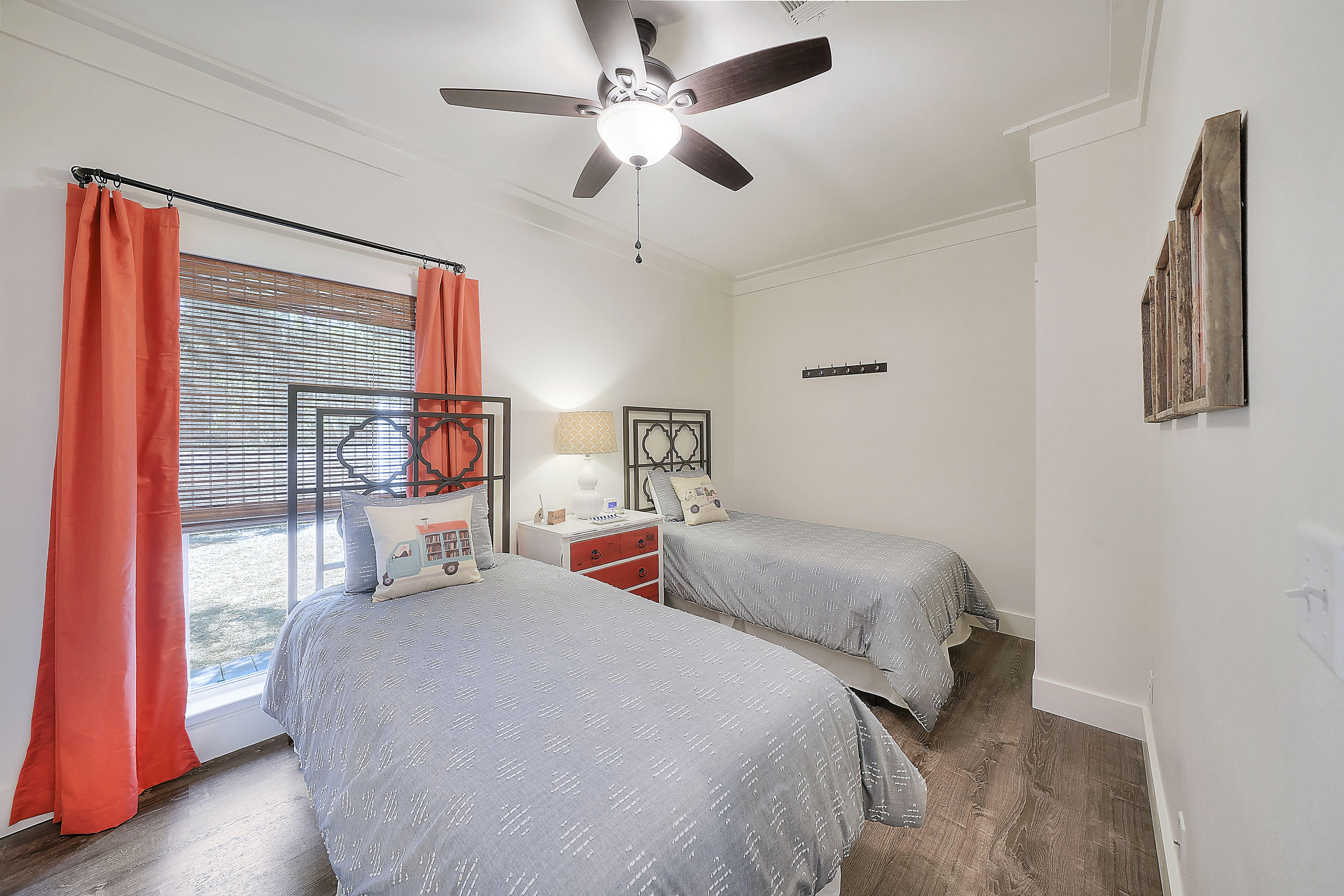 LAKE SHORE ESTATES - Residential