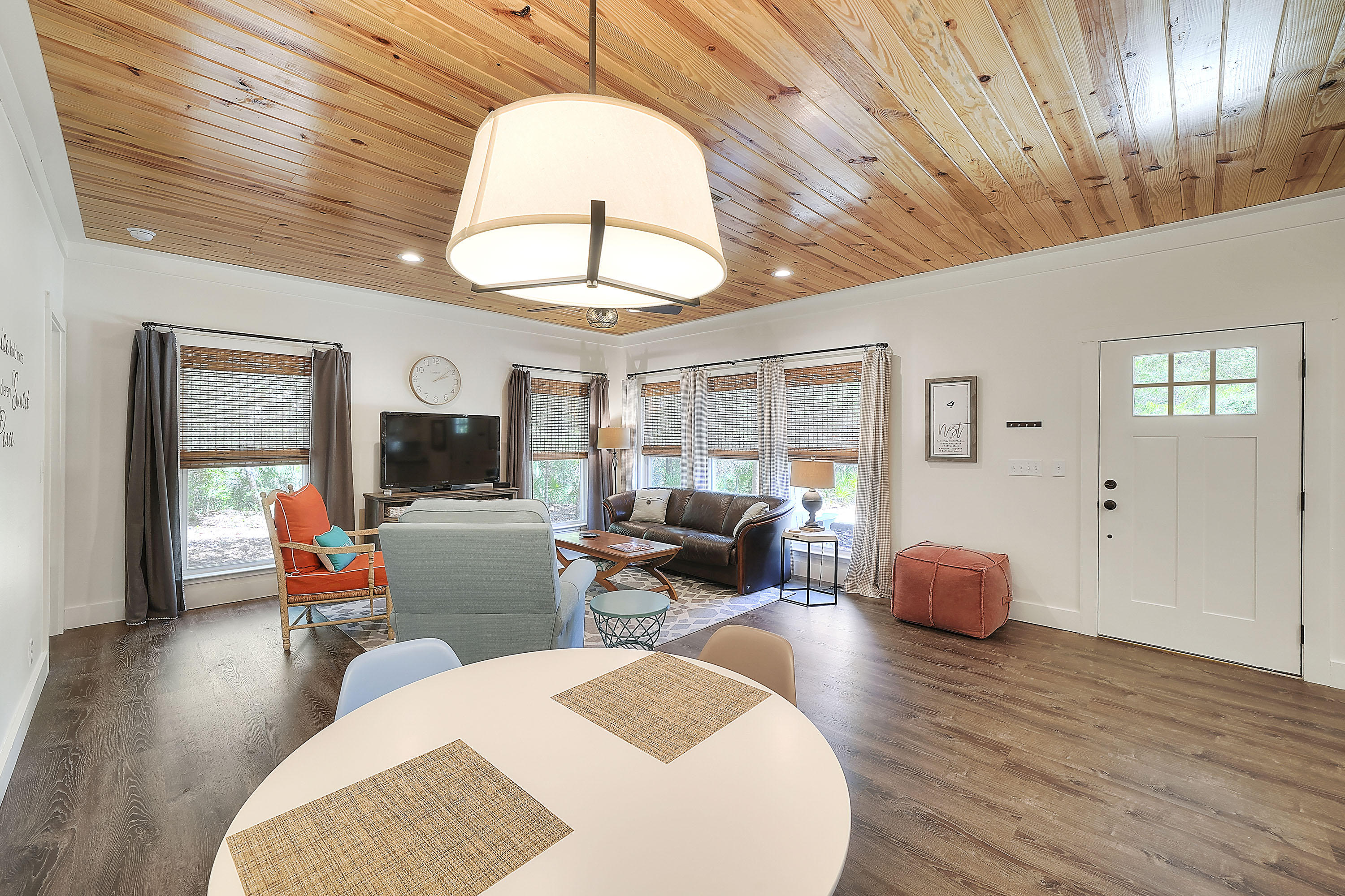 LAKE SHORE ESTATES - Residential