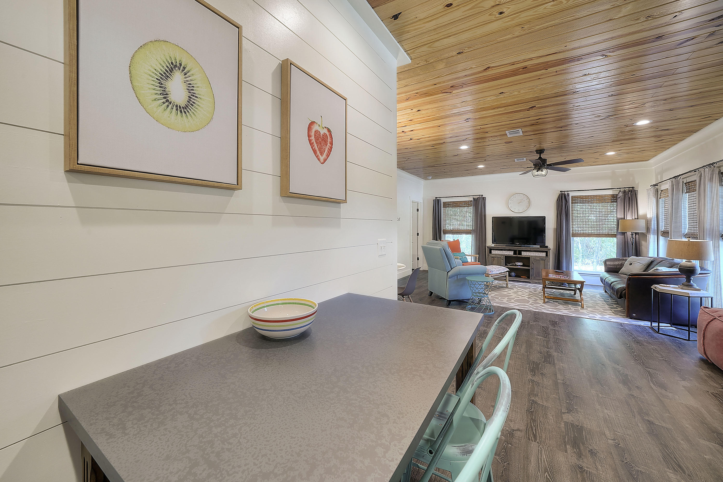 LAKE SHORE ESTATES - Residential
